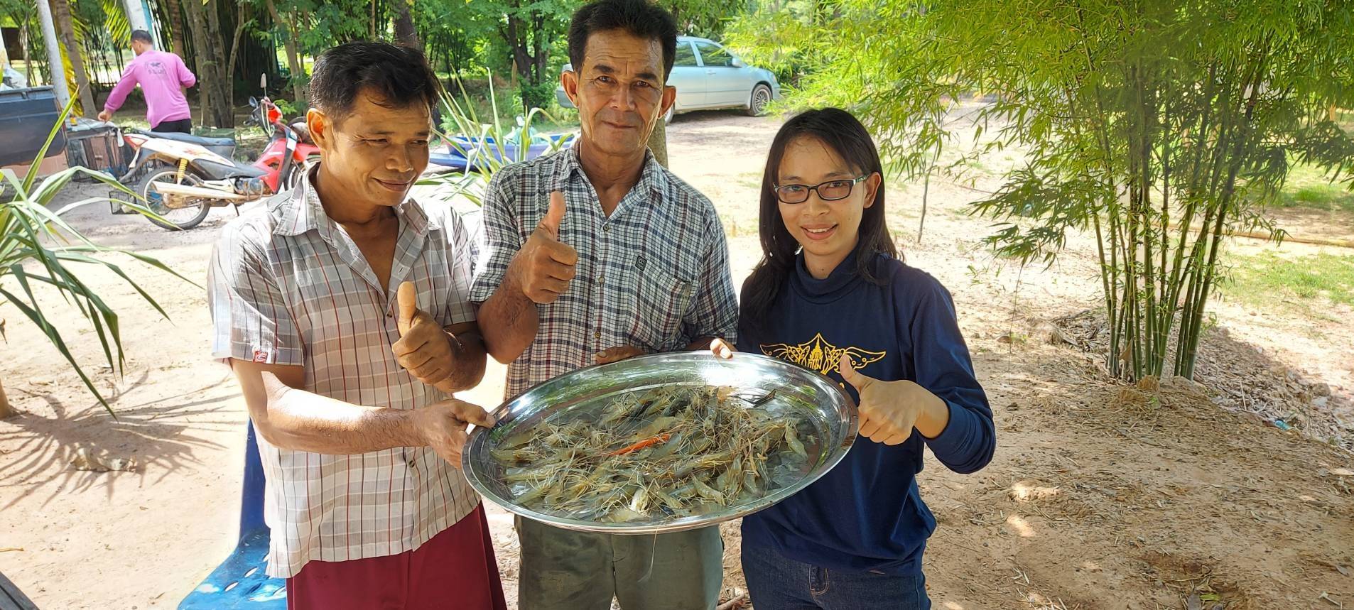 ร่วมประเมินการเจริญเติบโตของกุ้งก้ามกราม (สุ่มวัดความยาวและน้ำหนักกุ้งกรามรายเดือน)