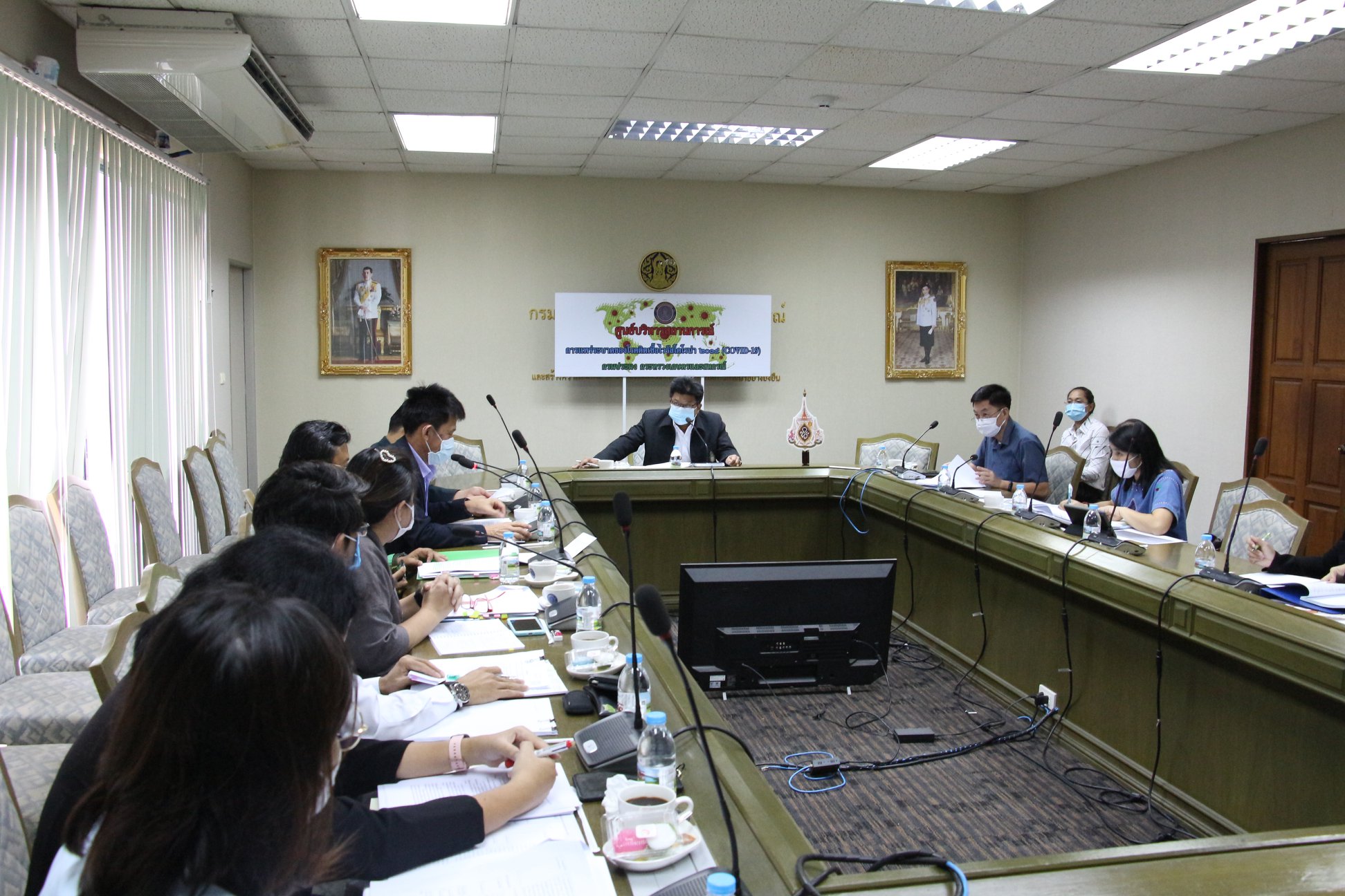 การประชุมหารือการดำเนินโครงการสินเชื่อเพื่อเสริมสภาพคล่องผู้ประกอบการประมง..คลิก