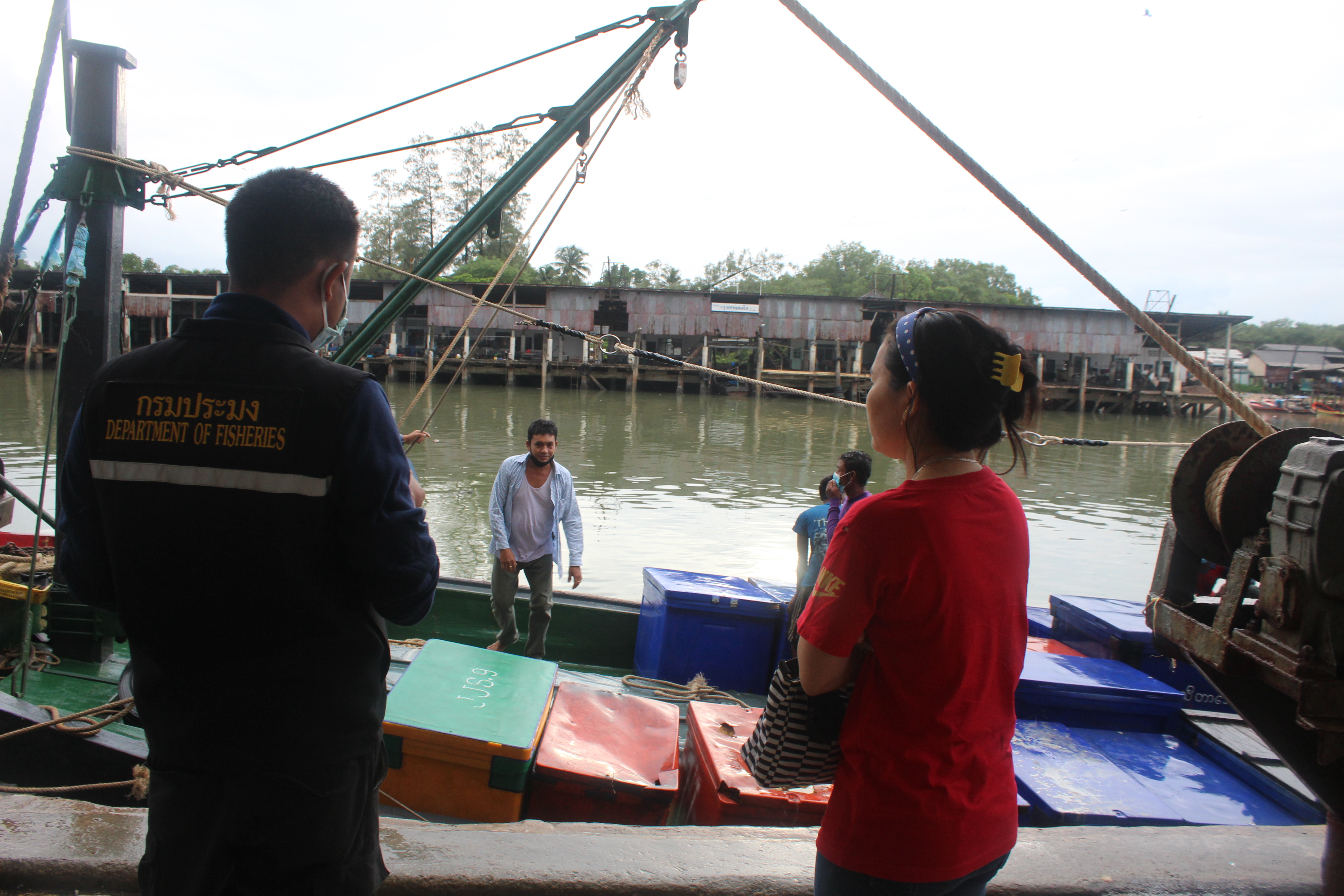 ตรวจสอบเรือและสินค้านำเข้าจากประเทศ MYANMAR..คลิก