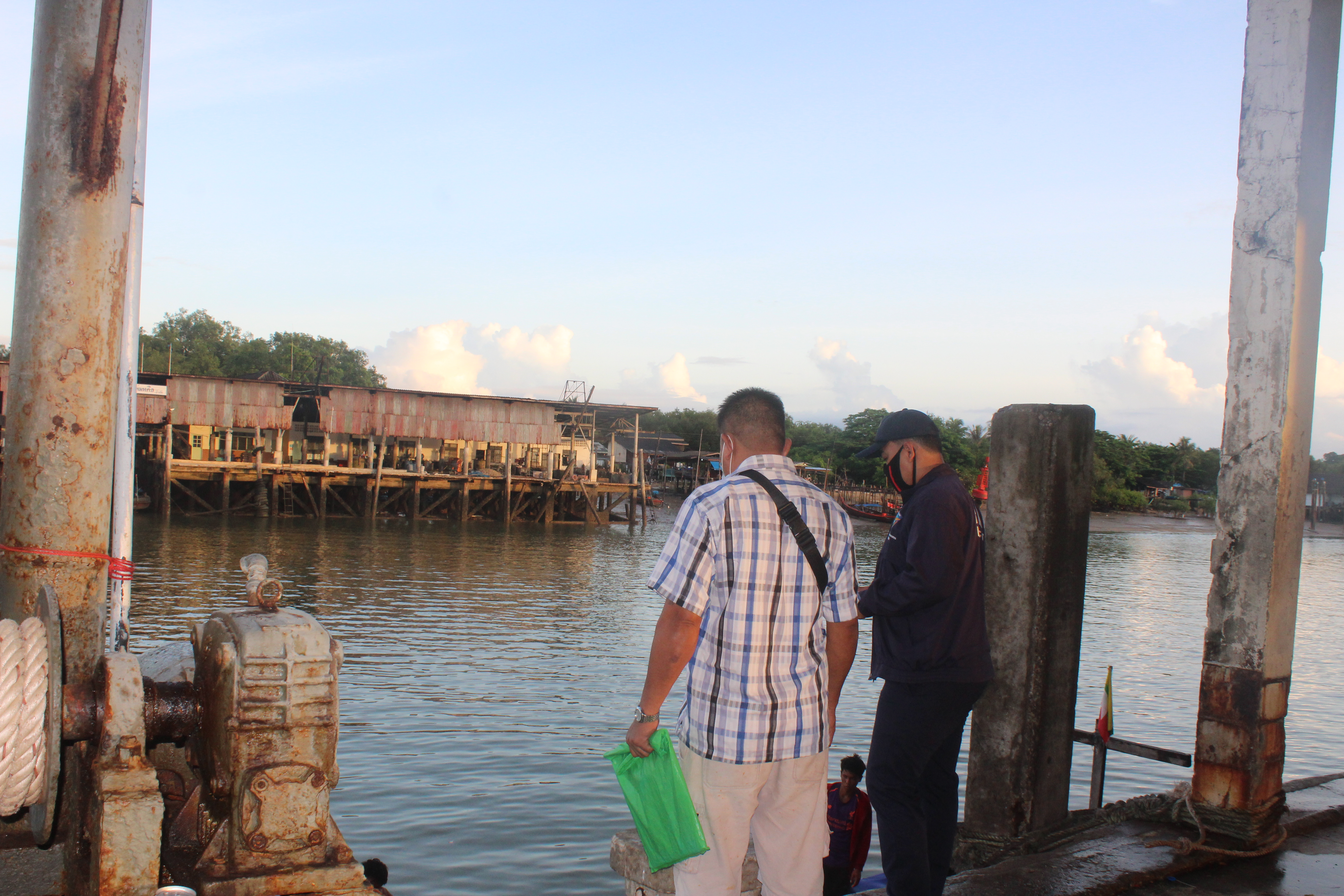 ตรวจสอบเรือและสินค้านำเข้าจากประเทศ MYANMAR..คลิก