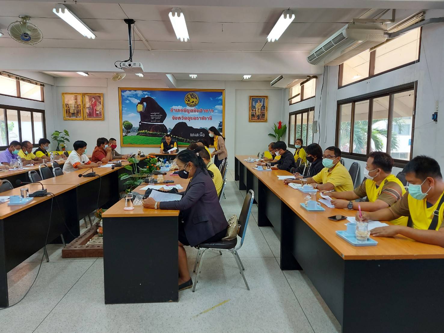ประมงอำพิบูลมังสาหาร ร่วมประชุม มหกรรมสินการค้าเกษตรผู้ผลิตพบผู้บริโภค ประจำปี งบประมาณ พ.ศ.2563..คลิก