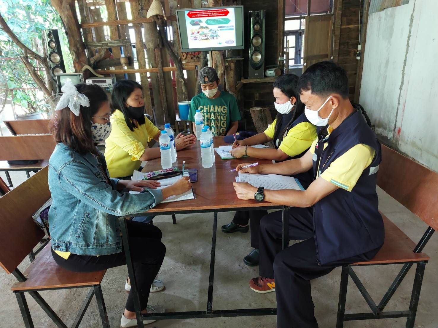 การพิจารณาตรวจประเมินศูนย์การเรียนรู้การพิ่มประสิทธิภาพการผลิตสินค้าเกษตร ศพก.เครือข่ายด้านการประมงที่ได้รับคัดเลือกให้เข้ารับการประเมินเพื่อยกระดับศพก.เครือข่ายด้านการประมงระดับจังหวัดประจำปี 2563 ณ ศพก.เครือข่าย ปี 2562..คลิก