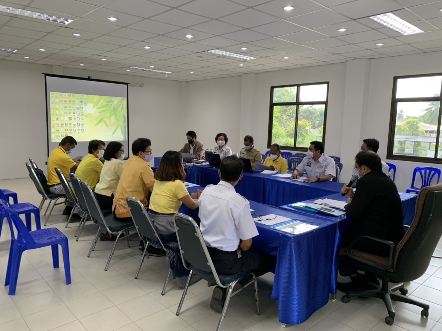 หัวหน้าผู้ตรวจราชการกรม ร่วมประชุมคัดเลือกเกษตรกร และสถาบันเกษตรกรดีเด่นด้านการประมง ระดับเขต..คลิก