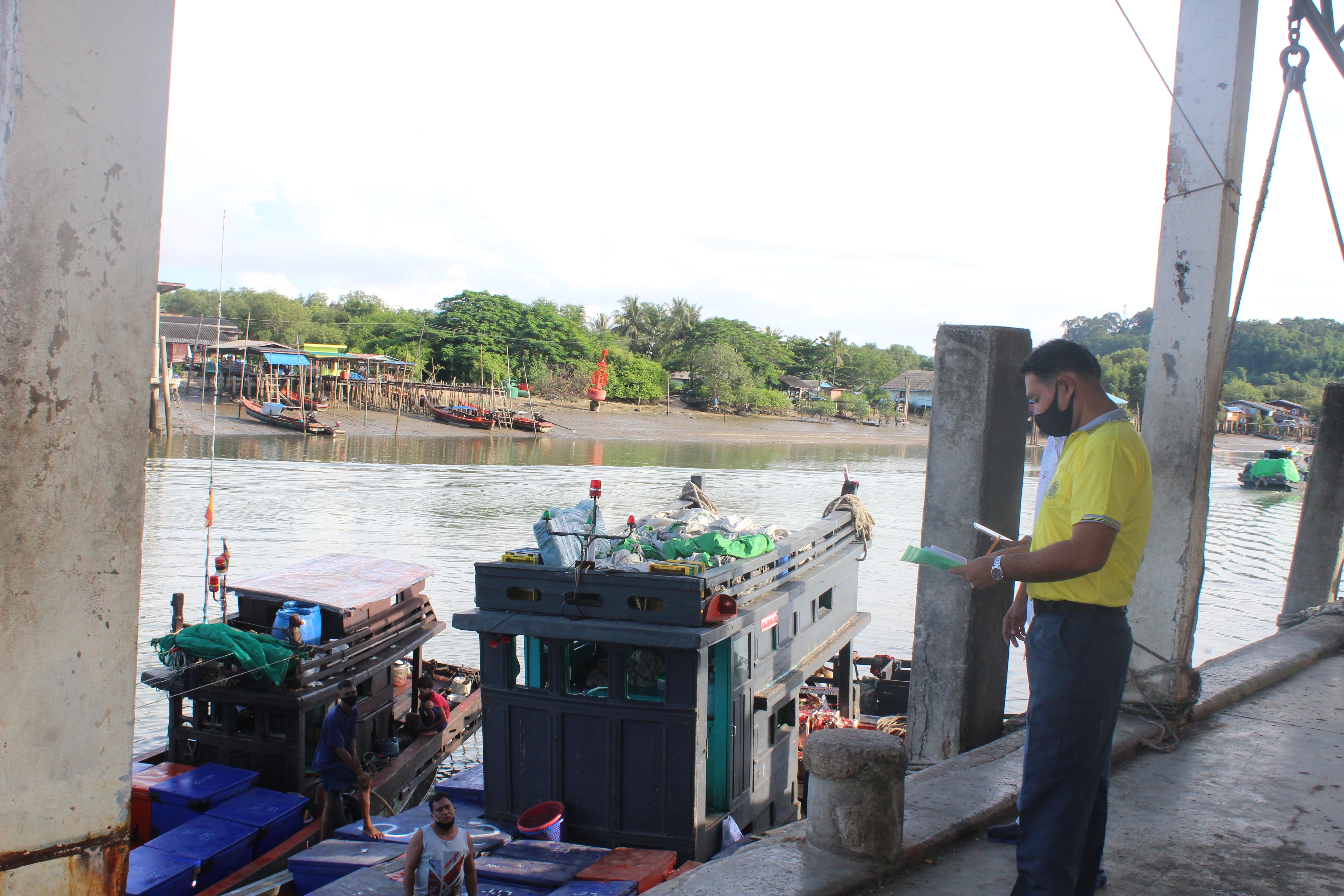 ตรวจสอบเรือและสินค้านำเข้าจากประเทศ MYANMAR..คลิก