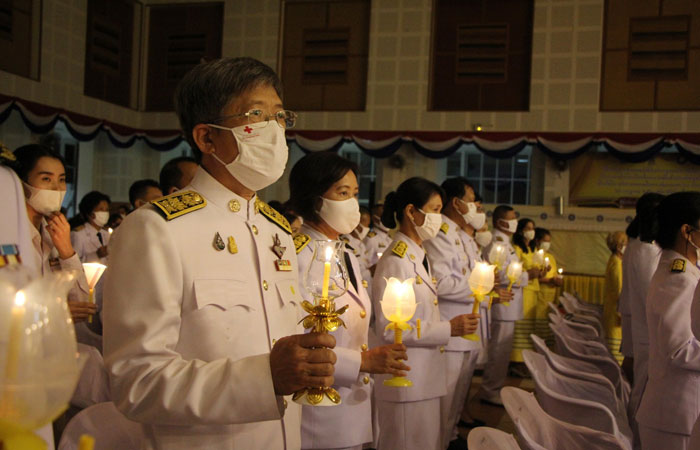 กิจกรรมเฉลิมพระเกียรติ วางพานพุ่มถวายราชสักการะ พร้อมจุดเทียนชัยถวายพระพร เนื่องในโอกาสวันเฉลิมพระชนมพรรษาพระบาทสมเด็จพระเจ้าอยู่หัว 28 กรกฎาคม 2563