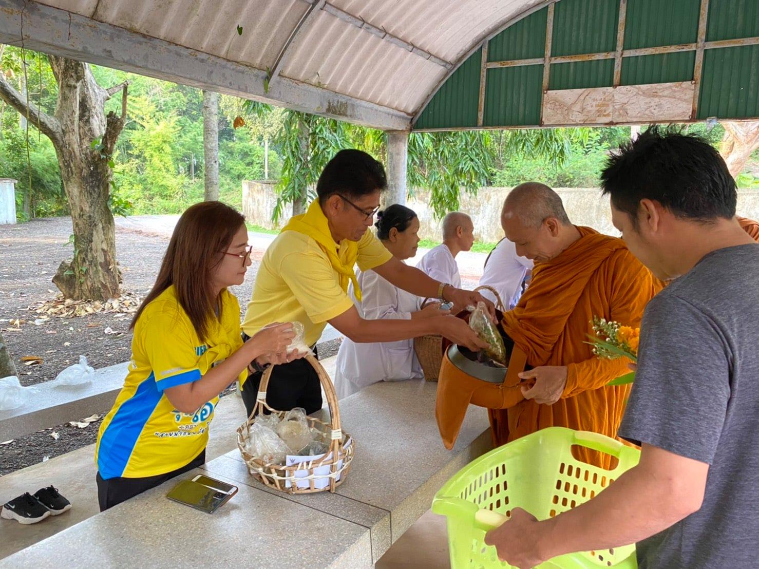 วันที่ 21 กรกฎาคม 2563 นายบุญหลาย กุลนารัตน์ ประมงจังหวัดหนองบัวลำภู  ในฐานะตัวแทนของหน่วยงานขอมีส่วนร่วมในการสร้างพระนาคปรก เพื่อประดิษฐานอยู่ที่บริเวณศาลาไทยเรือนไม้ ลานโพธิ์กรมประมง..คลิก