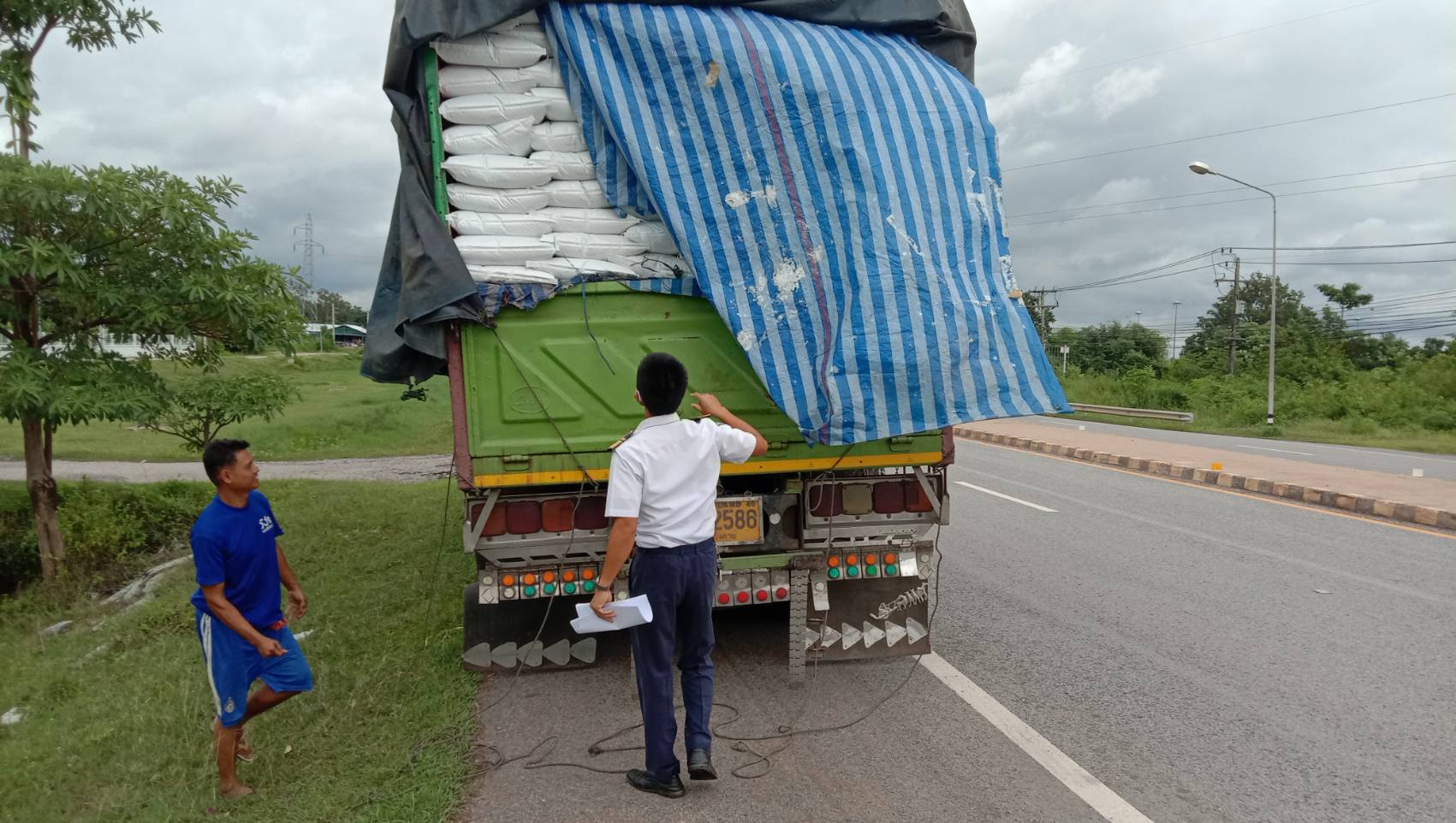 ตรวจสอบอาหารสัตว์น้ำ ส่งออกไปยัง สปป.ลาว..คลิก