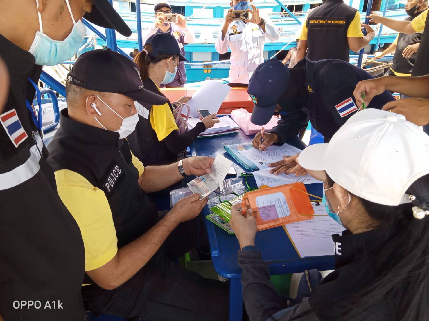 เรือตรวจฯ 701 ออกปฏิบัติงานบูรณาการตรวจร่วมเรือประมงเพื่อจัดการปัญหาแรงงานต่างด้าวและการค้ามนุษย์ด้านการประมง..คลิก
