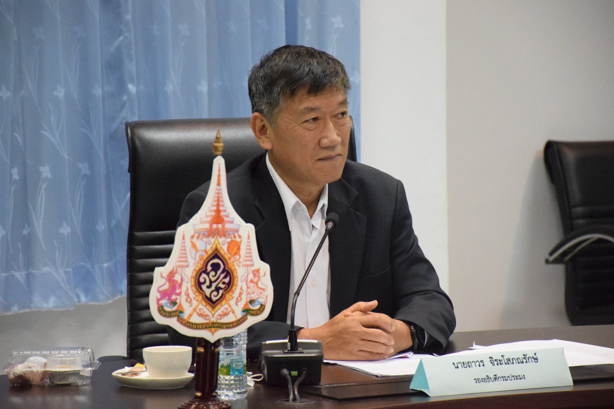 นายถาวร จิระโสภณรักษ์ รองอธิบดีกรมประมง เป็นประธานการประชุมหารือการแก้ไขปัญหาให้กับเกษตรกรผู้เลี้ยงปลากะพงขาว..คลิก