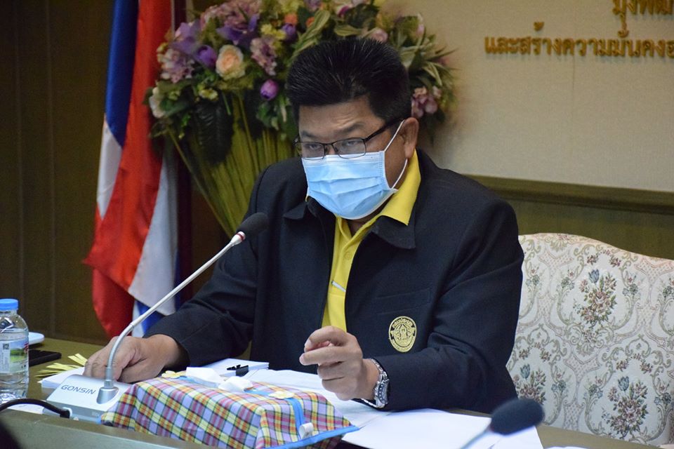 นายบัญชา สุขแก้ว รองอธิบดีกรมประมง เป็นประธานการประชุมหารือการเก็บค่าธรรมเนียมตามความเห็นของคณะกรรมการกฤษฎีกา..คลิก