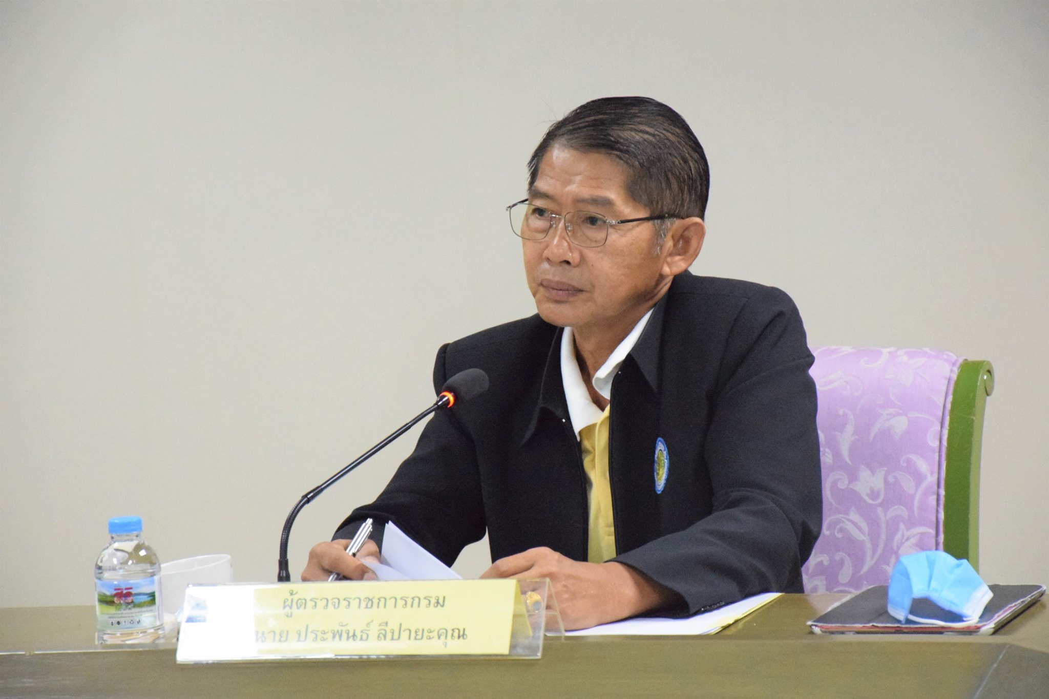 นายประพันธ์ ลีปายะคุณ ผู้ตรวจราชการกรม เป็นประธานการประชุม คณะทำงานการบริหารจัดการจระเข้ในประเทศไทย ครั้งที่ 1/2563..คลิก