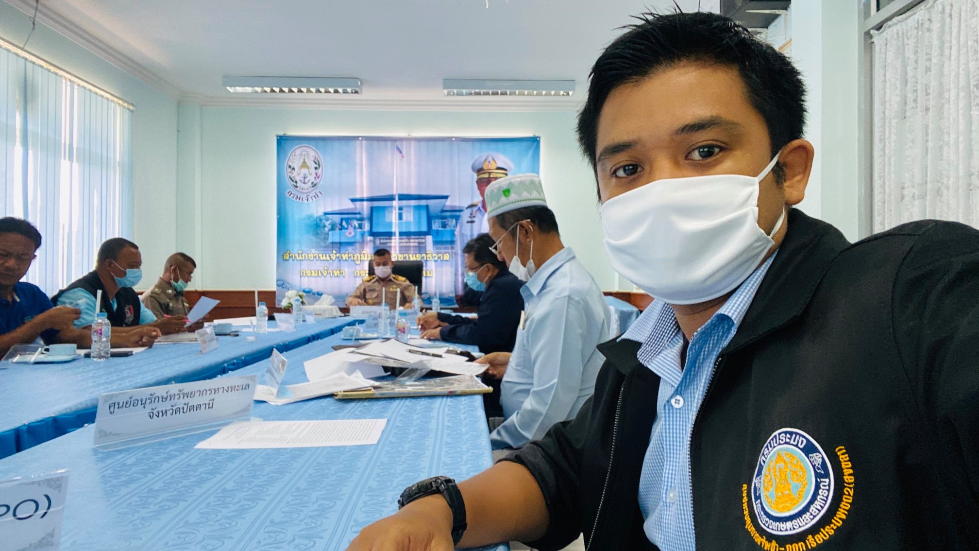 วันที่ 13 สิงหาคม 2563 นายยุทธพงษ์ พงษ์อักษร หน.ศจร.นราธิวาส ร่วมประชุมคณะทำงานเพื่อกำหนดพื้นที่จอดเรือประมงของกลาง ครั้งที่ 2/2563..คลิก