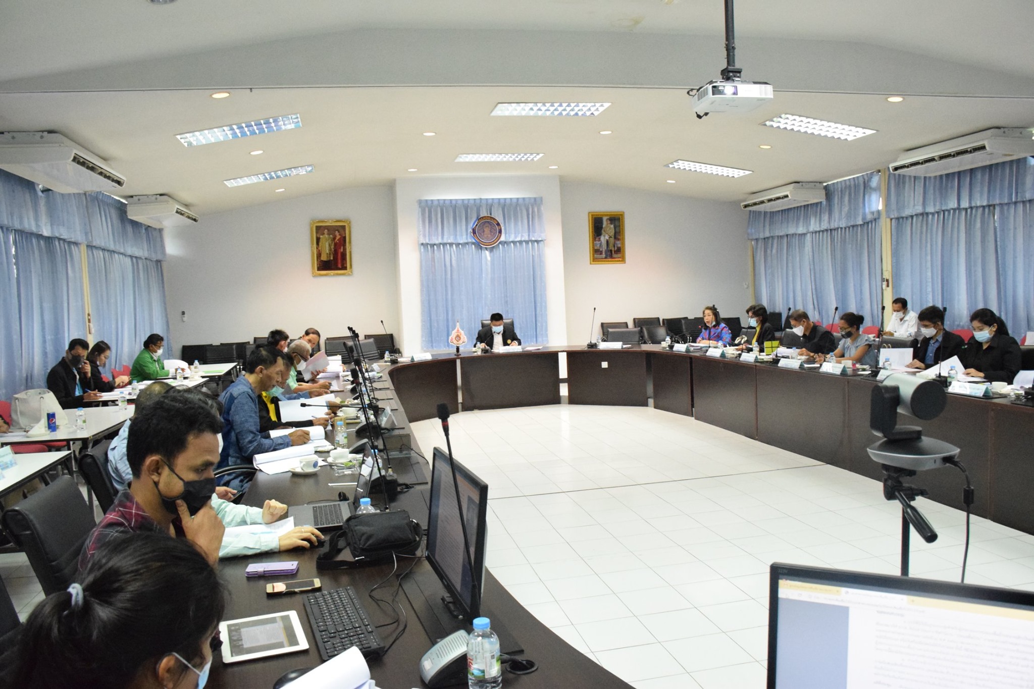 นายบัญชา สุขแก้ว รองอธิบดีกรมประมง เป็นประธานการประชุมคณะกรรมการอำนวยการโครงการสินเชื่อเพื่อเสริมสภาพคล่องผู้ประกอบการประมง ครั้งที่ 2/2563..คลิก