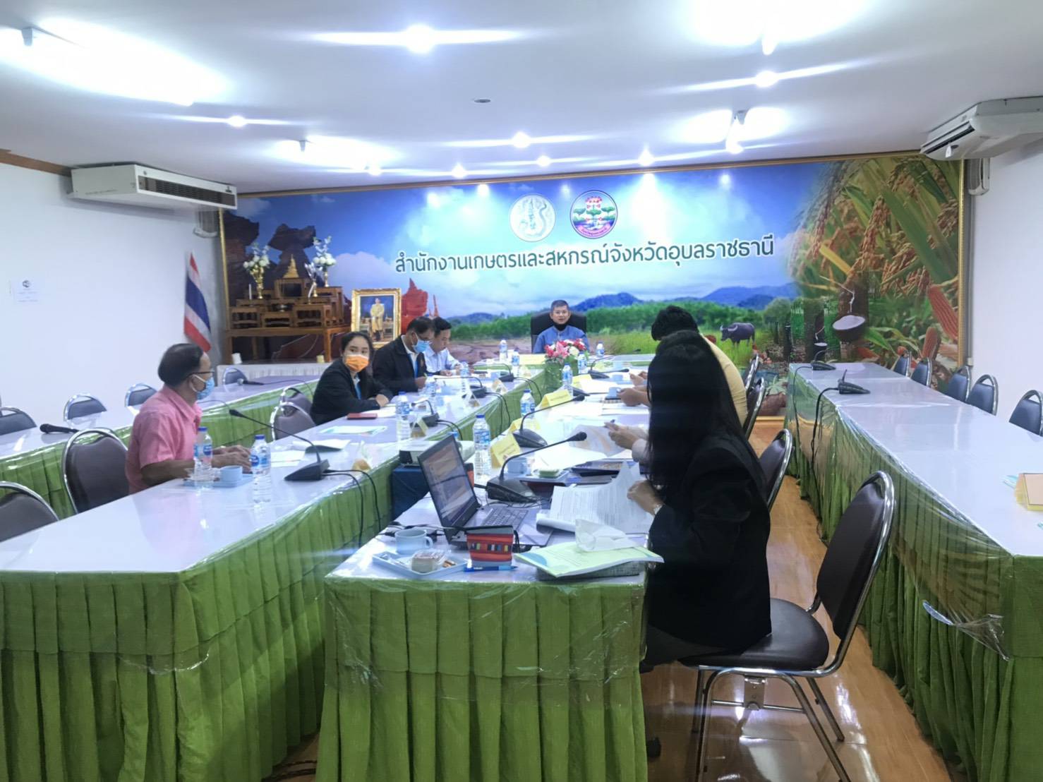 หัวหน้ากลุ่มพัฒนาและส่งเสริมอาชีพการประมง  เข้าร่วมประชุมเพื่อพิจารณา ให้การรับรอง ร้านอาหาร วัตถุดิบปลอดภัย เลือกใช้สินค้า Q  (Q Restaurant) ประจำปี  2563  ..คลิก
