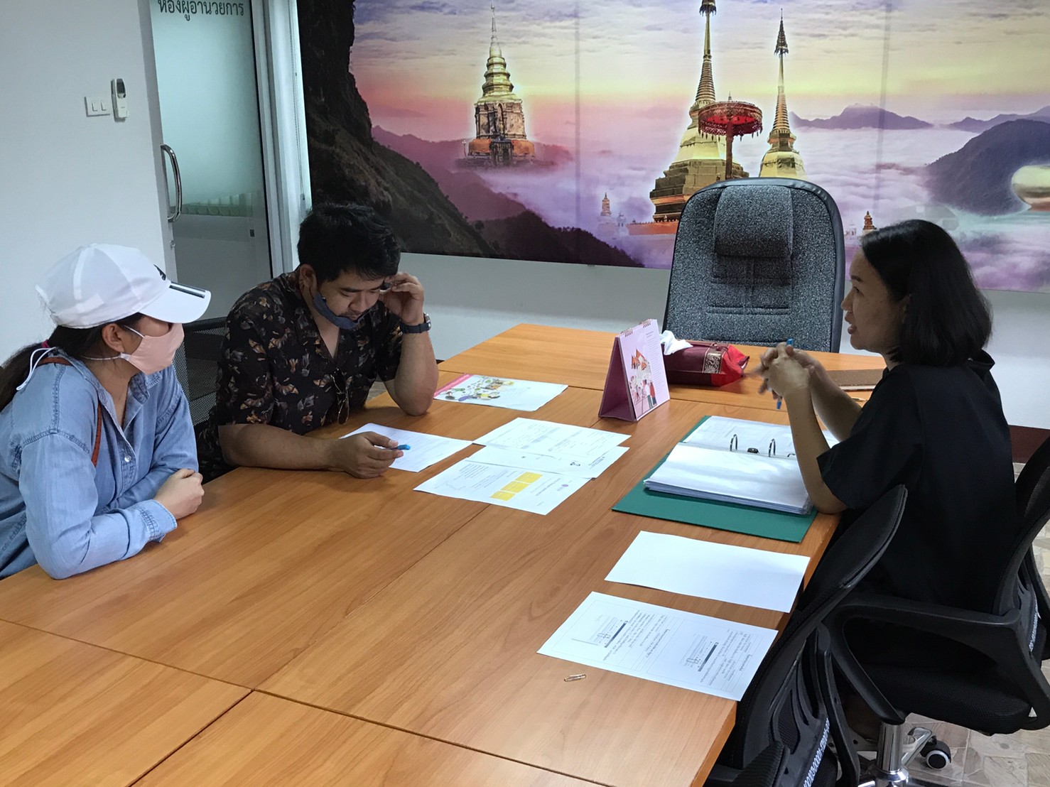 ให้คำแนะนำเกี่ยวกับการขึ้นทะเบียนผู้ใช้งานระบบ Fisheries Single Window (FSW) และการขออนุญาตนำเข้า ส่งออก นำผ่านสินค้าสัตว์น้ำ..คลิก