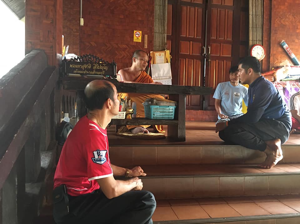 นำเสนอข้อมูลการทำการประมง (ตกปลา) ในเขตบริเวณท่าน้ำหลังวัดวังก์วิเวการาม แก่เจ้าอาวาส เพื่อร่วมกับเจ้าอาวาสกำหนดเขตอภัยทาน “ห้ามตกปลา ล่าสัตว์ทุกชนิด”..คลิก