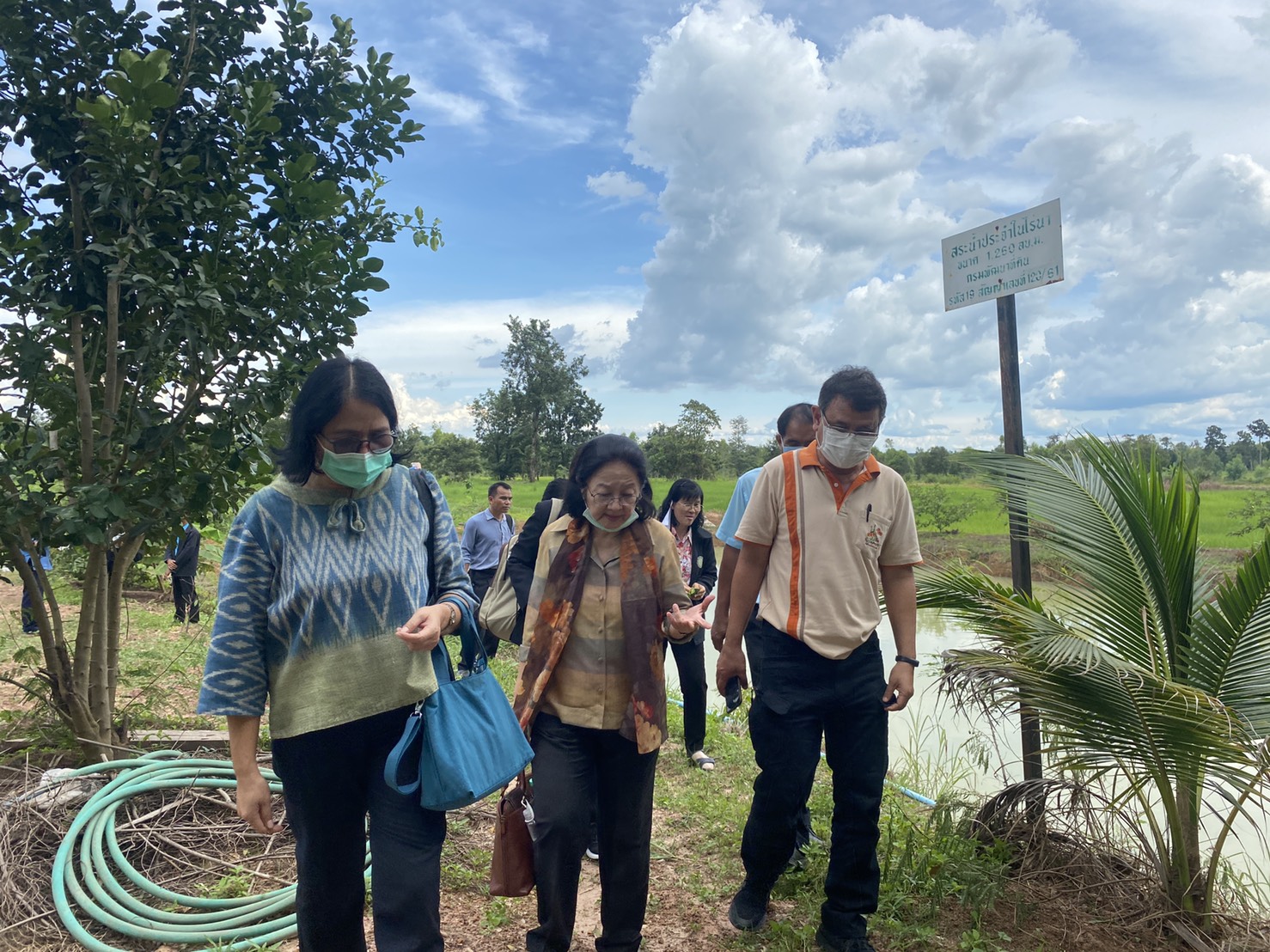 การประชุมเพื่อรับฟังบรรยายภาพรวมโครงการพัฒนาเกษตรกรรมยั่งยืน ประจำปีงบประมาณ พ.ศ.2562 ของจังหวัดอุบลราชธานี..คลิก