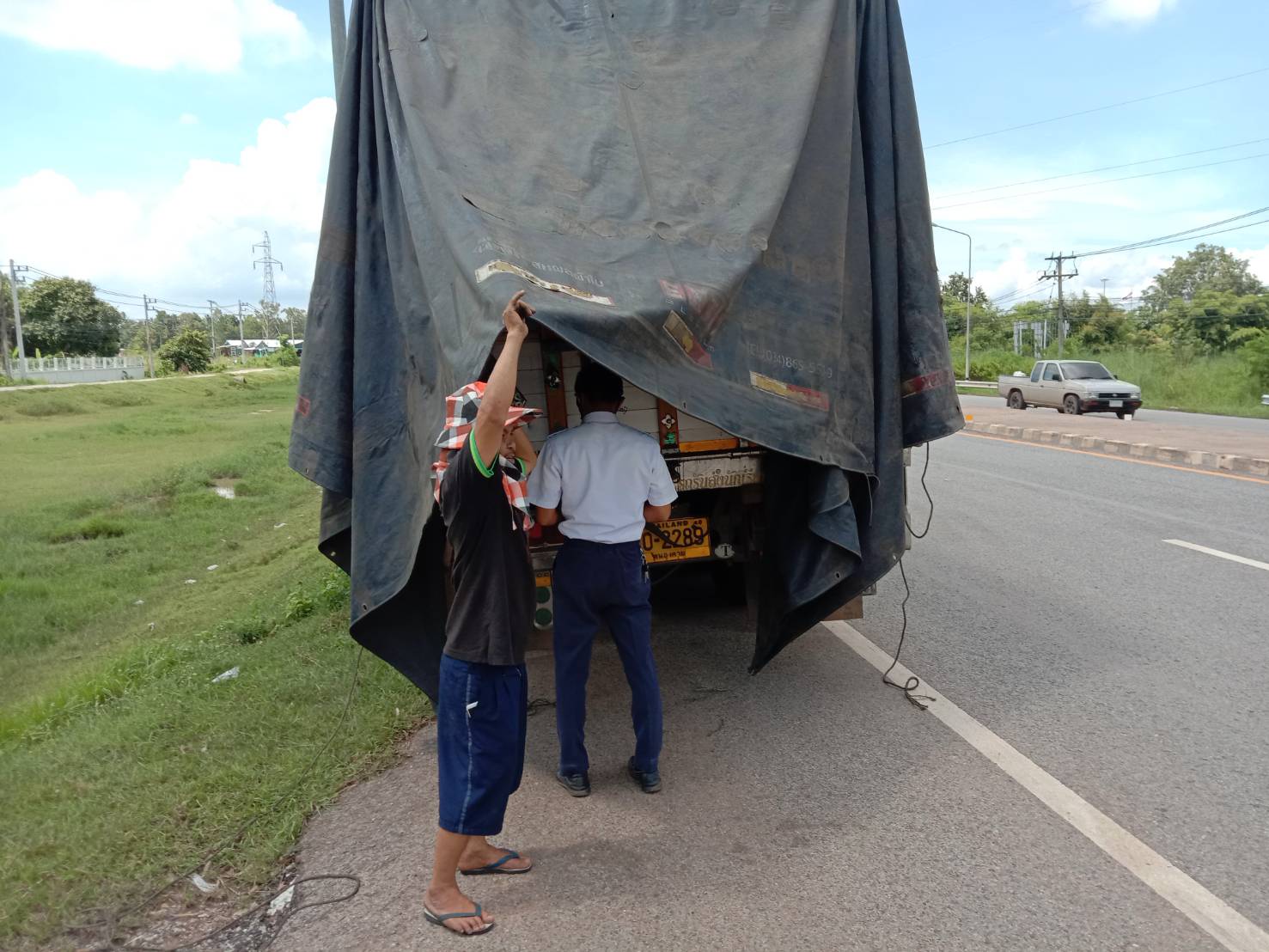 ตรวจสอบอาหารสัตว์น้ำ ส่งออกไปยัง สปป.ลาว..คลิก