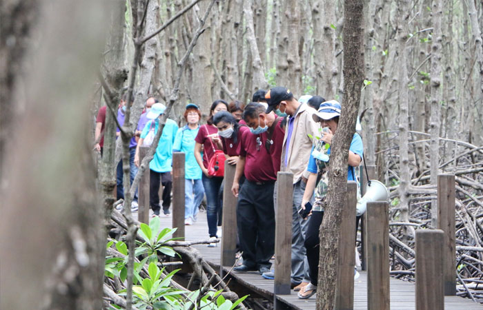 โรงเรียนนาข่าวิทยา อำเภอวาปีปทุม จังหวัดมหาสารคาม  ศึกษาดูงานศูนย์ฯ คุ้งกระเบน