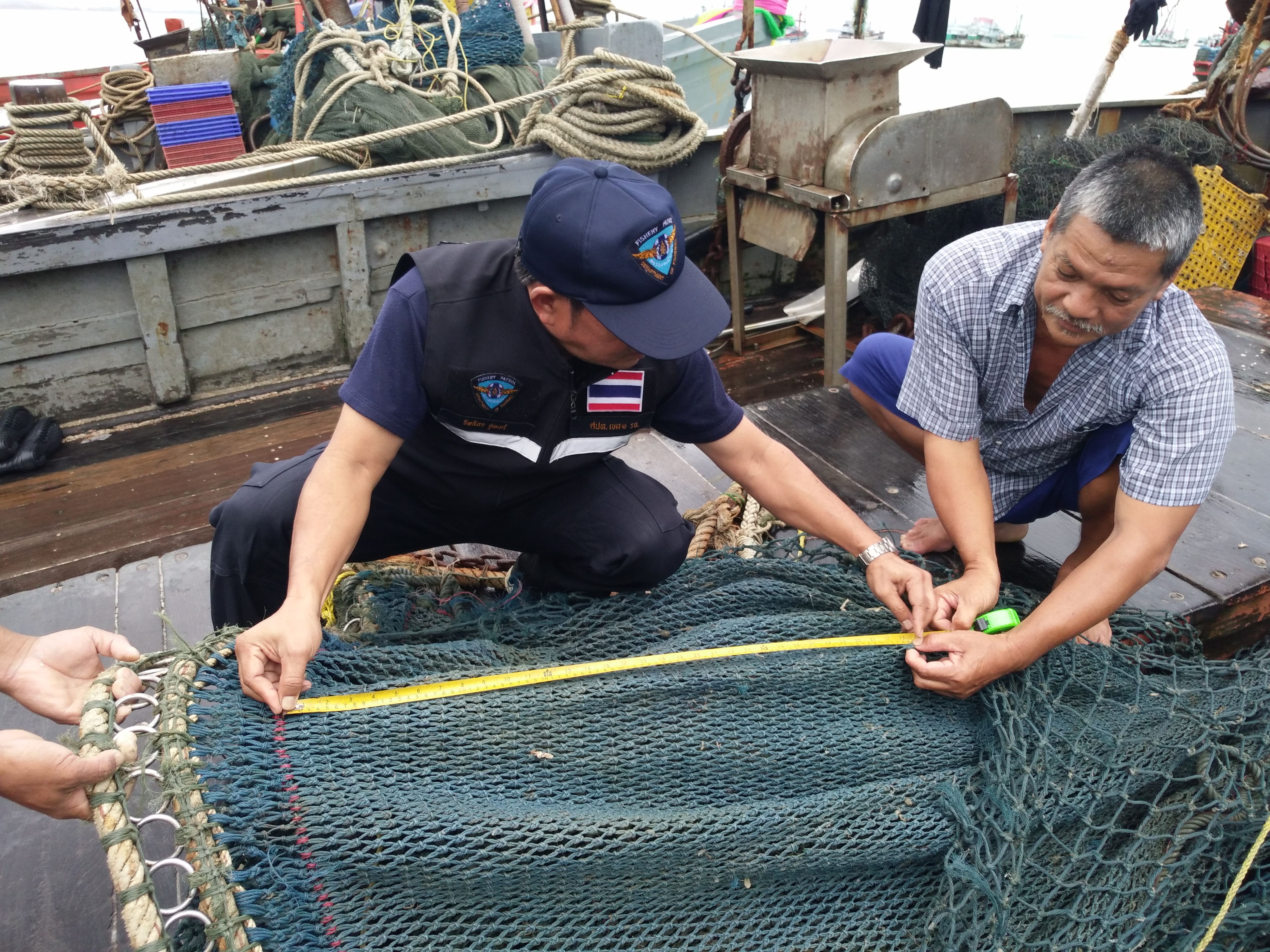 เรือตรวจประมงทะเล 205 ออกปฏิบัติงานควบคุมการทำการประมงในพื้นที่เสี่ยงและปฏิบัติการเร่งด่วน..คลิก