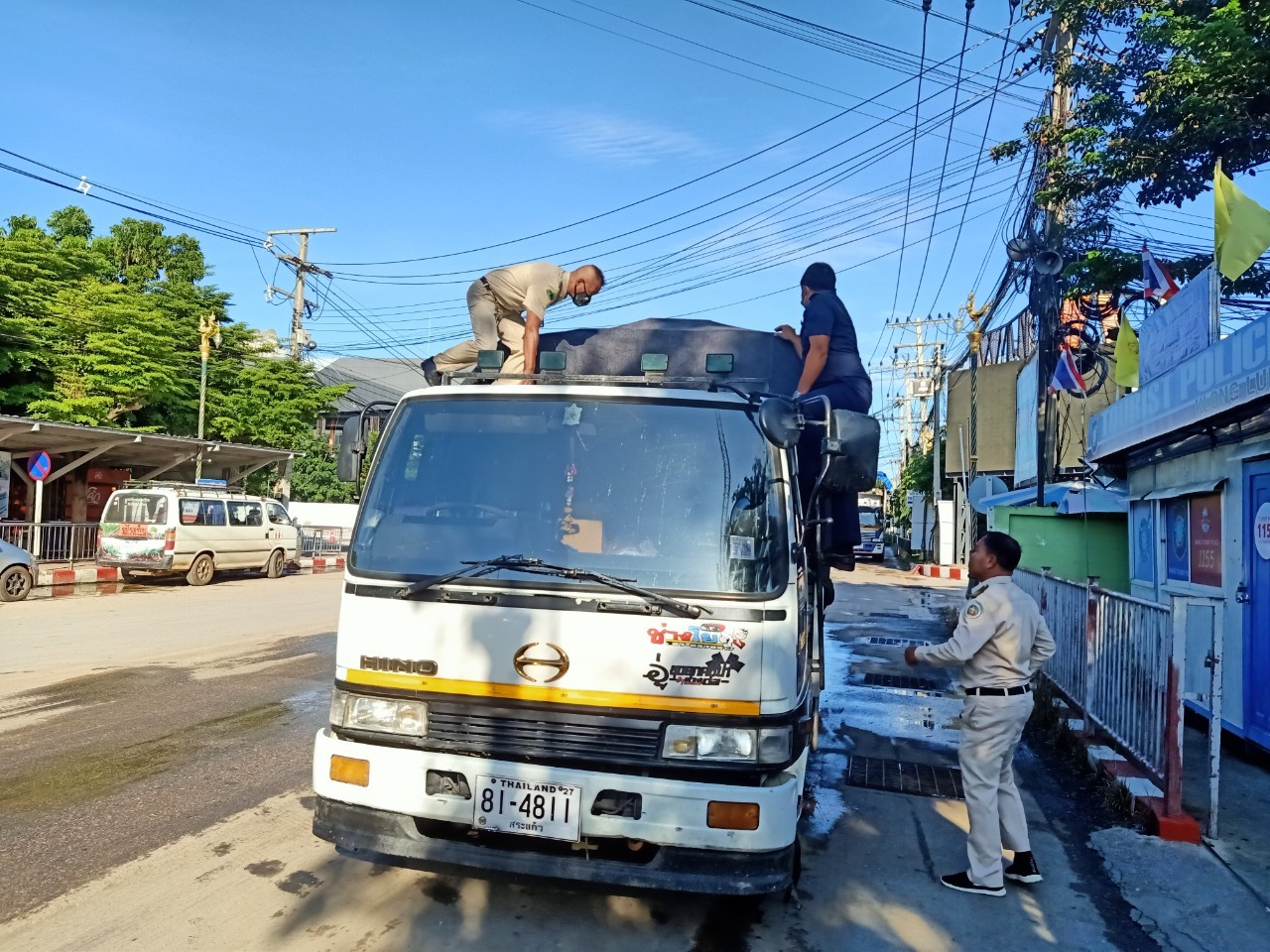 ตรวจสินค้าประมงที่นำเข้า ส่งออก ทางด่านพรมแดนถาวรคลองลึก..คลิก