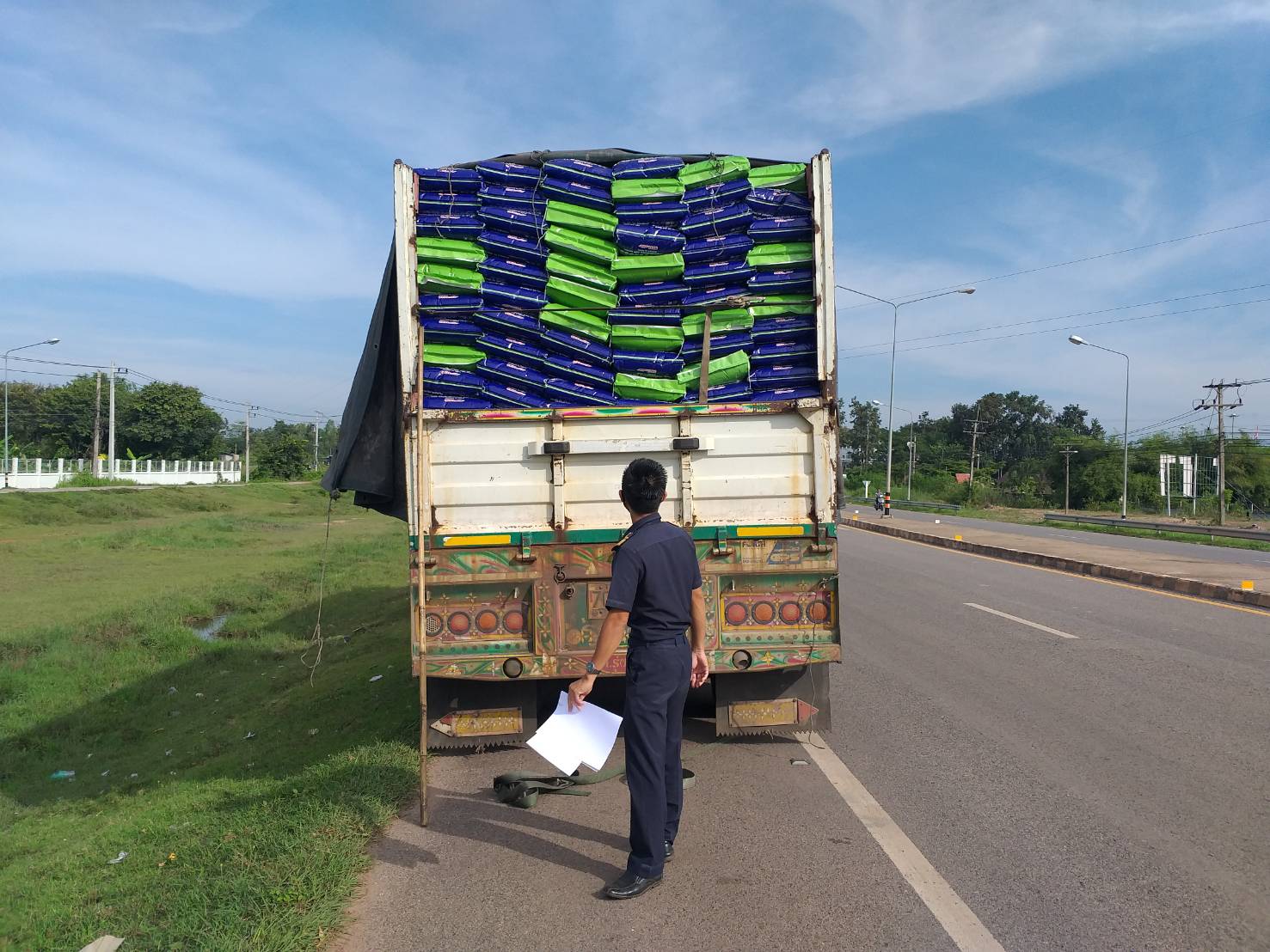 ตรวจสอบอาหารสัตว์น้ำ ส่งออกไปยัง สปป.ลาว..คลิก