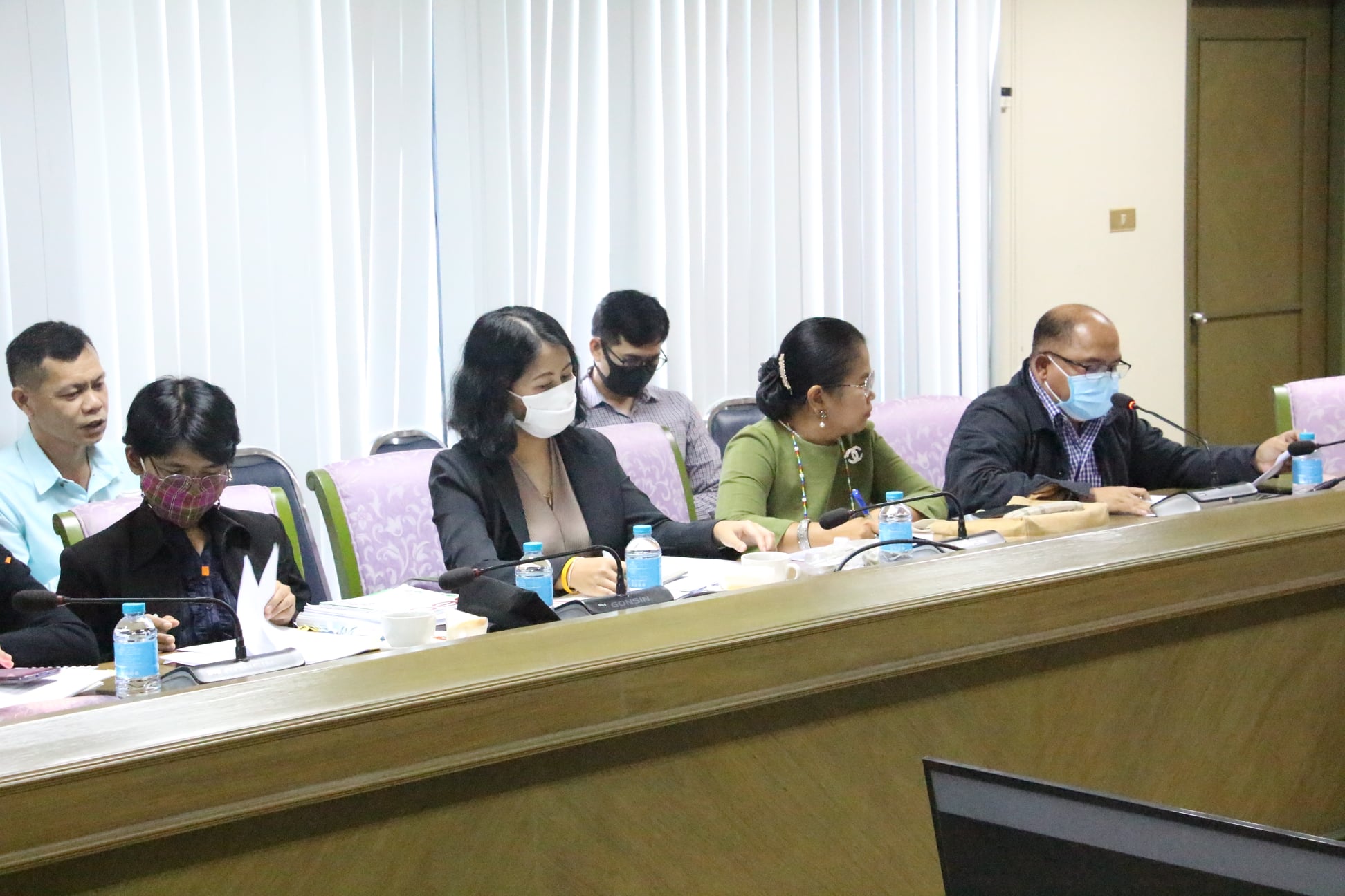 ประชุมโครงการปล่อยพันธุ์สัตว์น้ำเฉลิมพระเกียรติเนื่องในโอกาสมหามงคลพระราชพิธีบรมราชาภิเษก..คลิก