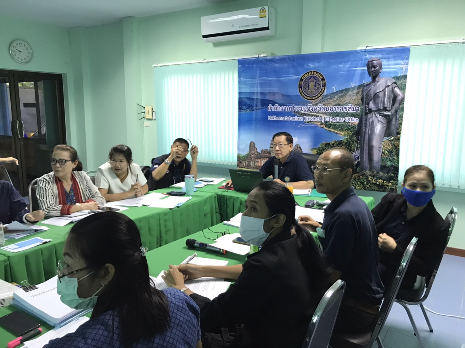 ประชุมข้าราชการ พนักงานเจ้าหน้าที่ สำนักงานประมงจังหวัดและสำนักงานประมงอำเภอ ประจำเดือนตุลาคม 2563