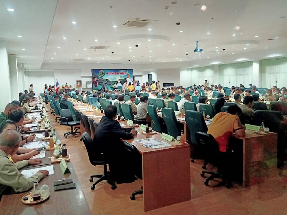 เข้าร่วมประชุมหัวหน้าส่วนราชการและนายอำเภอ ครั้งที่ ๑๐/๒๕๖๓ ประจำเดือนตุลาคม ๒๕๖๓..คลิก