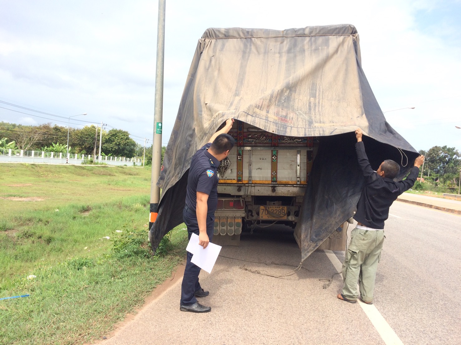 ตรวจสอบอาหารสัตว์น้ำ ส่งออกไปยัง สปป.ลาว..คลิก