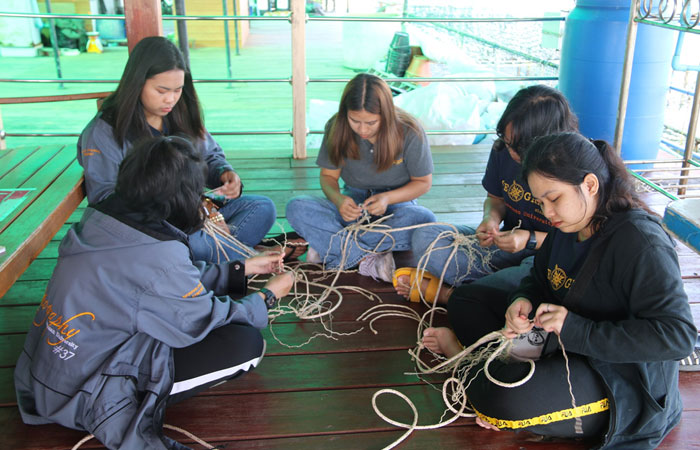 คณะเกษตรศาสตร์ ทรัพยากรธรรมชาติและสิ่งแวดล้อม มหาวิทยาลัยนเรศวร จัดโครงการศึกษาดูงานวิชาภูมิศาสตร์กายภาพให้กับนิสิตปริญญาตรี สาขาวิชาภูมิศาสตร์ ชั้นปีที่ 1 และ 4..คลิก