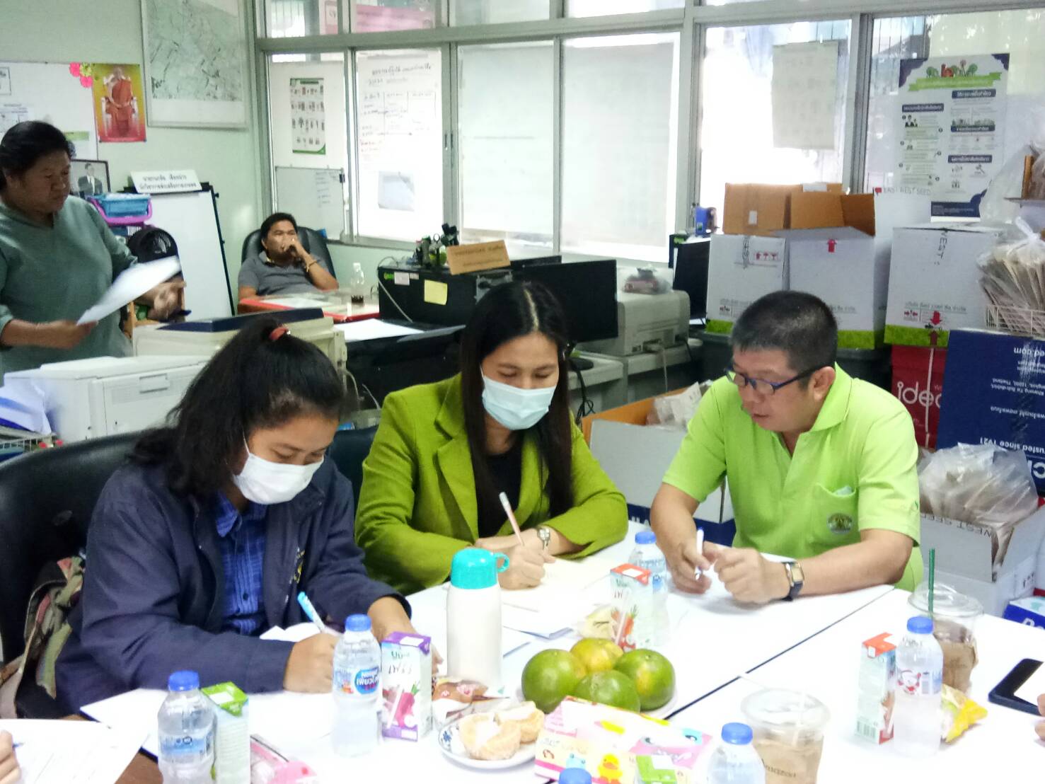 (อ.บางบัวทอง) ประชุมคณะทำงานปฎิบัติการขับเคลื่อนงานนโยบายสำคัญและแก้ไขปัญหาการเกษตรระดับอำเภอ @อ.บางบัวทอง จ.นนทบุรี..คลิก