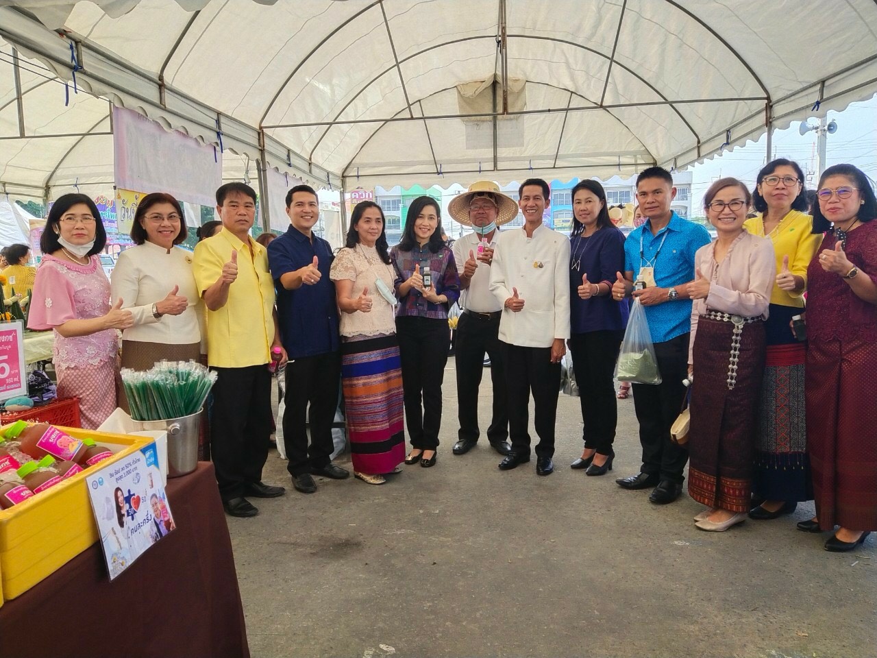 (อ.ไทรน้อย) งาน เดิน กิน ชิม เที่ยว อำเภอไทรน้อย @ตลาดน้ำไทรน้อย อ.ไทรน้อย จ.นนทบุรี..คลิก