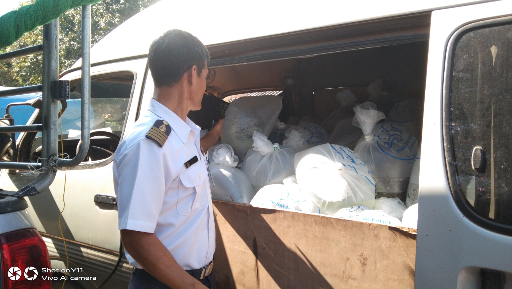 ตรวจสอบสินค้าประมง ส่งออกไปยัง สปป.ลาว..คลิก