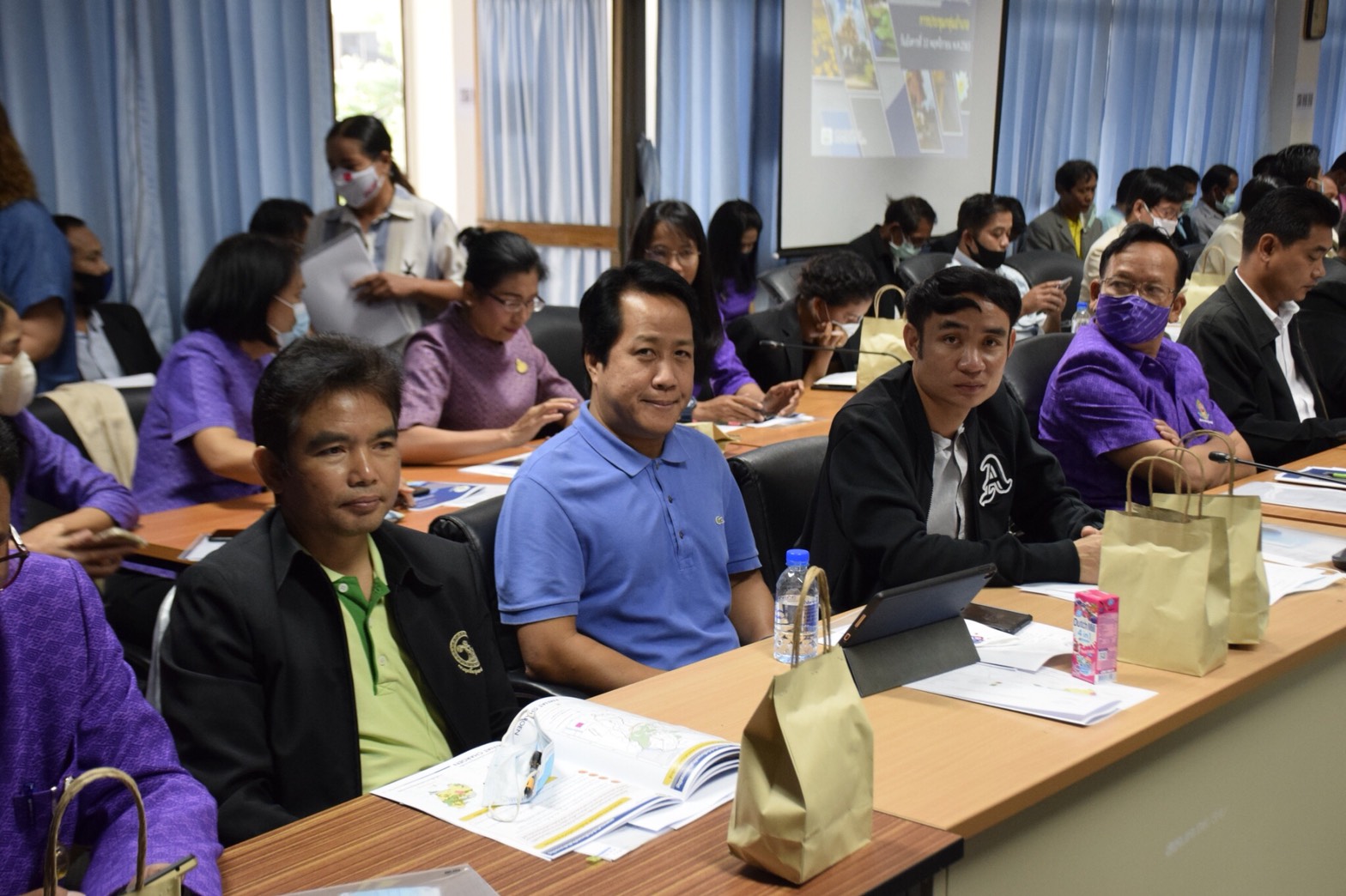 เข้าร่วมประชุมกลุ่มอำเภอ การวางแผนและจัดทำผังเมืองรวมจังหวัดอำนาจเจริญ กลุ่มที่ 1..คลิก