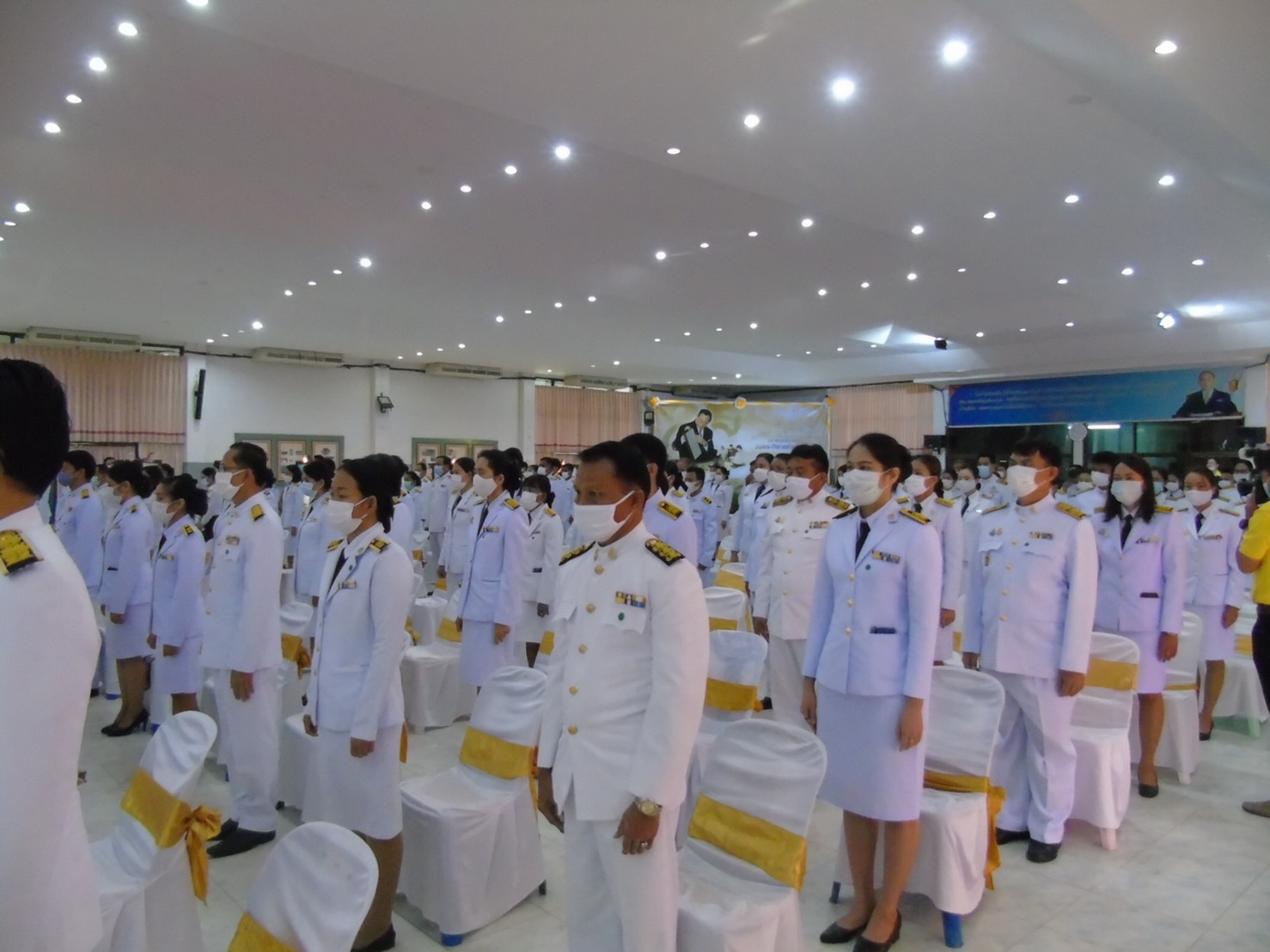 ข่าวประชาสัมพันธ์ประจำวันที่ 14 พฤศจิกายน 2563 ศูนย์วิจัยและพัฒนาการเพาะเลี้ยงสัตว์น้ำจืดศรีสะเกษ ปักษ์แรก ฉบับที่ 100..คลิก