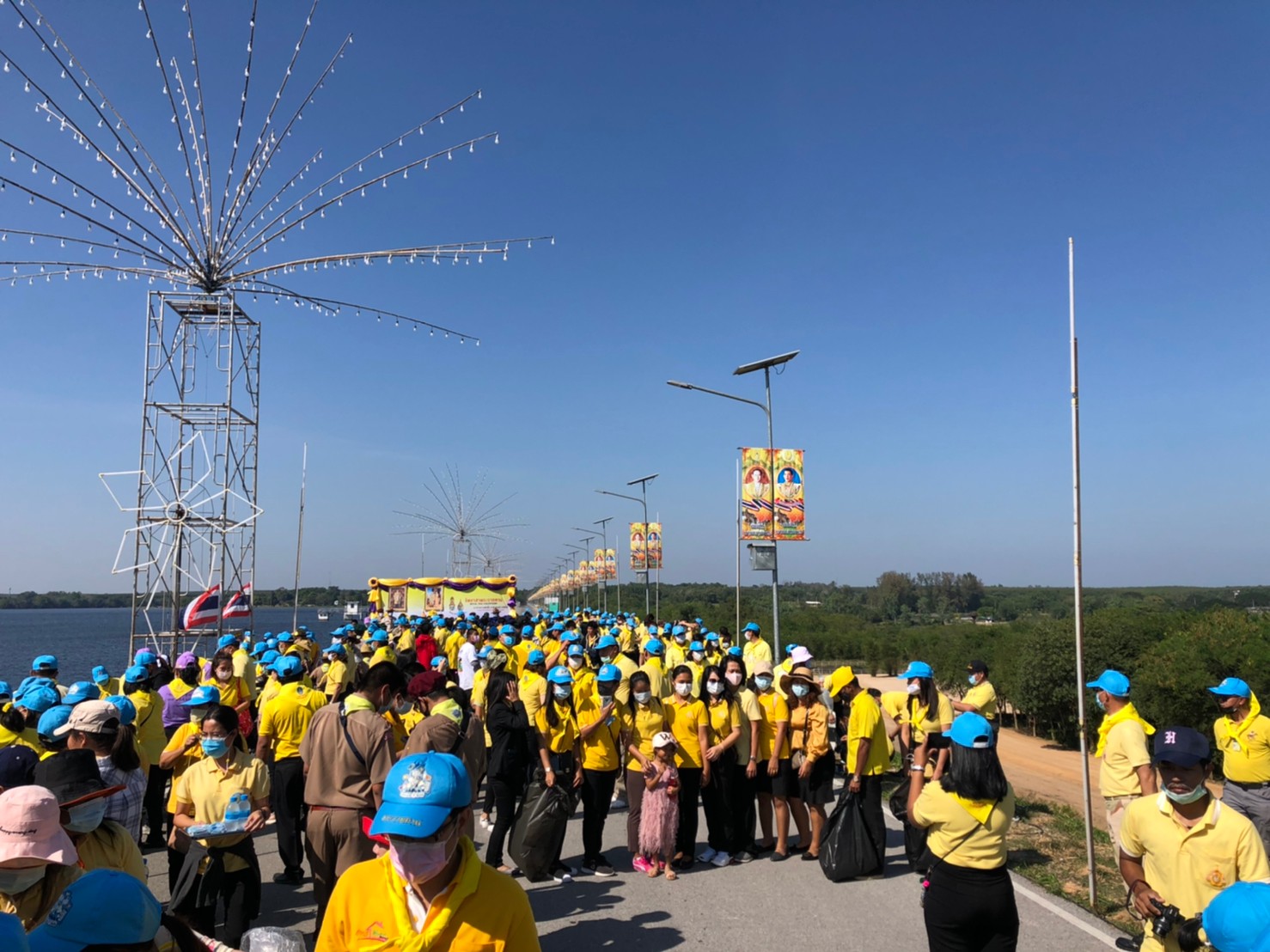 ศูนย์ป้องกันและปราบปรามประมงทะเลระยองร่วมกิจกรรมจิตอาสาพระราชทานและเข้าเยี่ยมชมกิจกรรมภายในงาน 