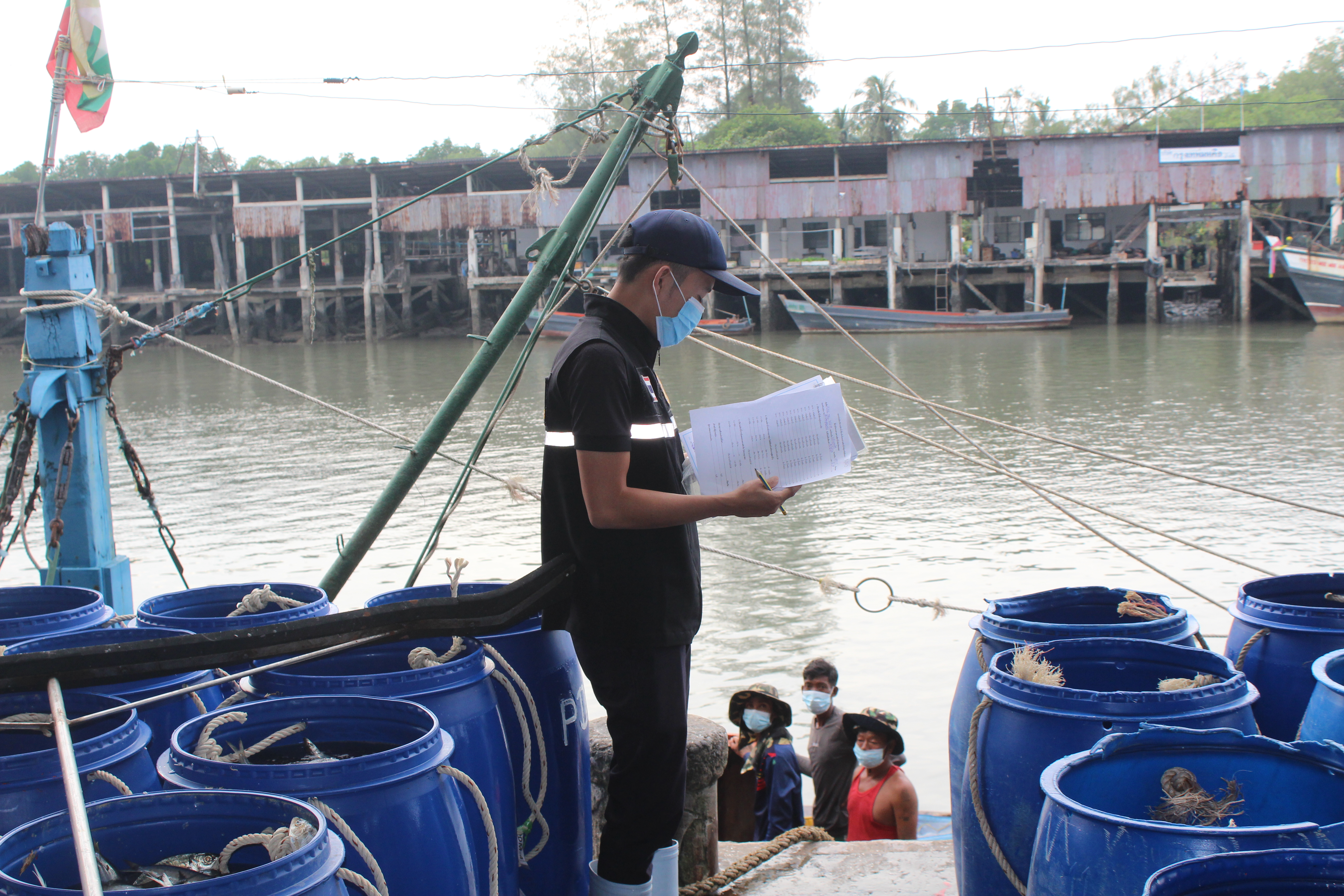 ตรวจสอบเรือและสินค้านำเข้าจากประเทศ MYANMAR..คลิก