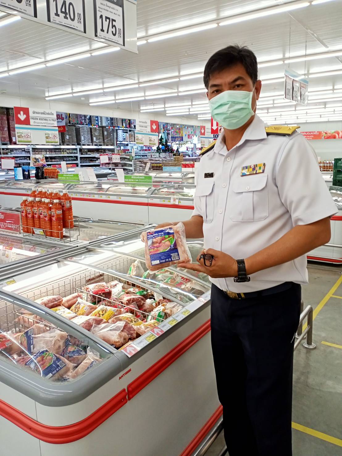ให้คำแนะนำห้างสรรพสินค้าแมคโคร สาขามุกดาหาร ในการจำหน่ายเนื้อจระเข้น้ำจืด..คลิก