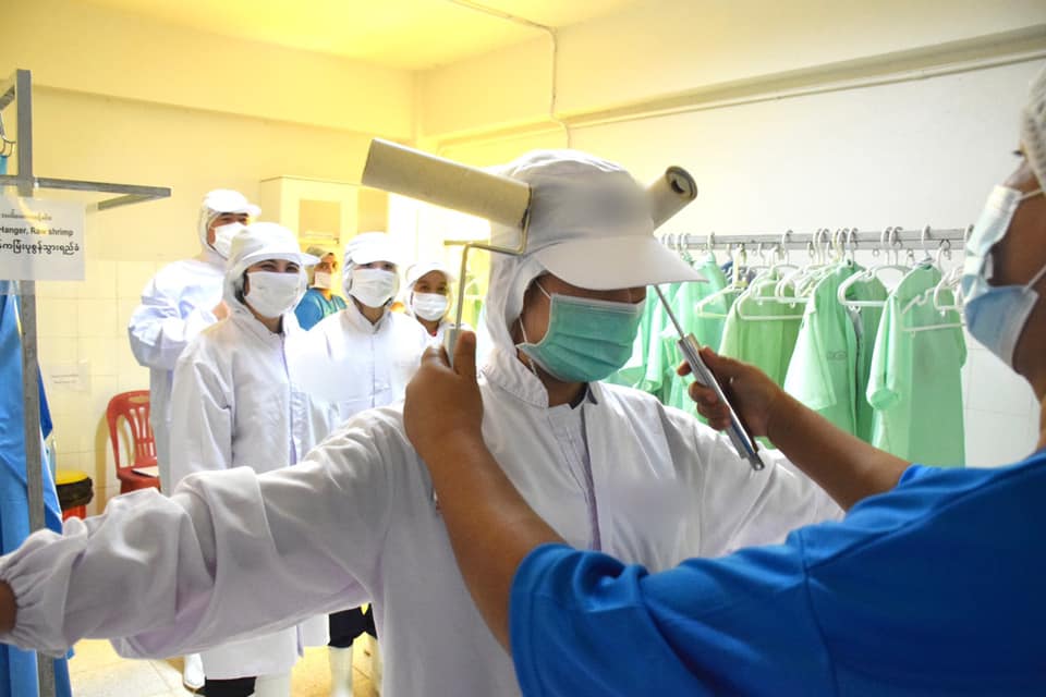 กรมประมงลงพื้นที่ตรวจสอบมาตรฐานการผลิตสินค้ากุ้งทะเลทั้งระบบ  หนุนสร้างความเชื่อมั่นให้ผู้บริโภคทั้งในไทยและตลาดโลก