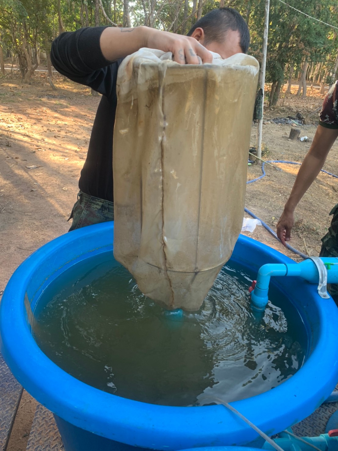ศูนย์วิจัยและพัฒนาประมงน้ำจืดพะเยา ได้นำชุดเพาะฟักเคลื่อนที่ (mobile hatchery) เข้าไปฝึกสอนนายทหารภายในค่ายมณฑลทหารบกที่ 34..คลิก