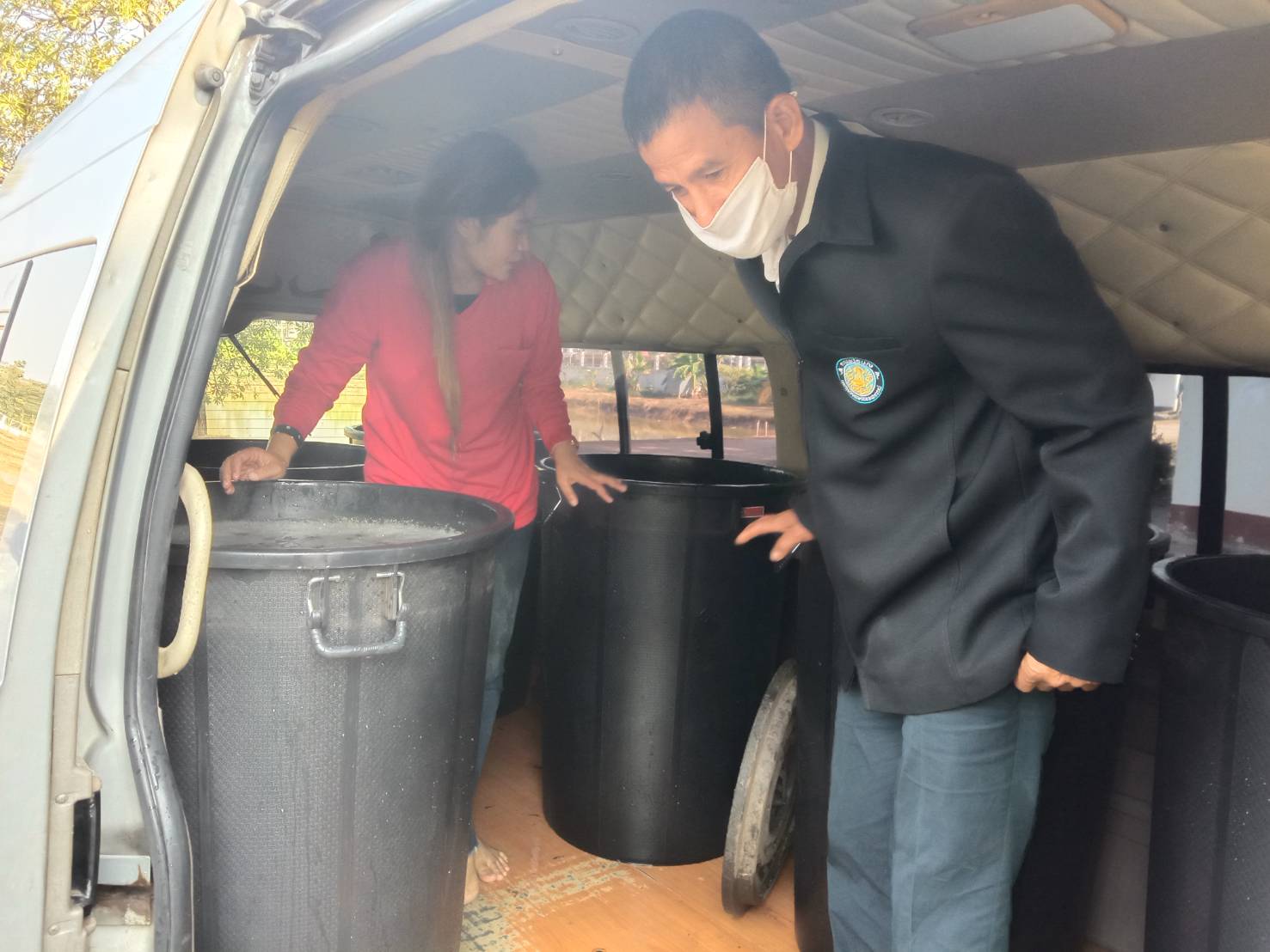 ตรวจสอบสินค้าประมง ส่งออกไปยัง สปป.ลาว..คลิก