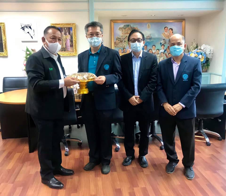 ผู้ช่วยศาสตราจารย์ ดร. สุริยัน ธันกิจจานุกิจ คณะบดีคณะประมง มหาวิทยาลัยเกษตรศาสตร์ พร้อมด้วยคณะผู้บริหาร เข้าพบนายมีศักดิ์ ภักดีคง อธิบดีกรมประม..คลิก