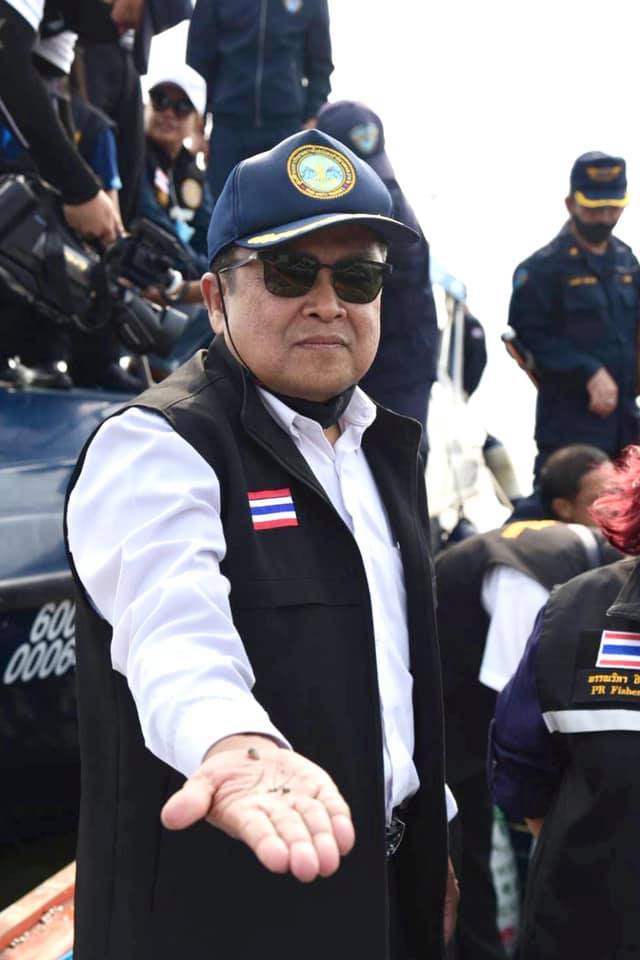 ชาวประมงพื้นบ้านจังหวัดชลบุรี เปลี่ยนวิธีการทำการประมงลูกหอยแครง เพื่อให้ทรัพยากรมีใช้อย่างยั่งยืน..คลิก