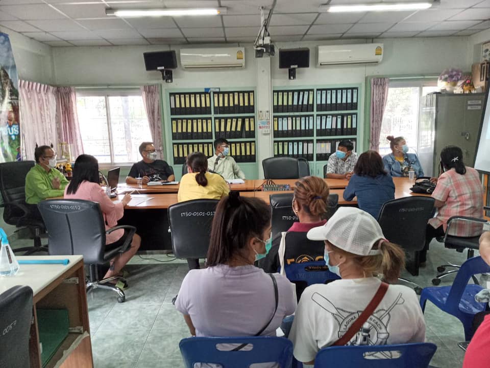 จัดประชุมชี้แจงข้อปฏิบัติรายละเอียดให้เกษตรกรผู้ประกอบการจำหน่ายกุ้งสดและปรุงสุก..คลิก