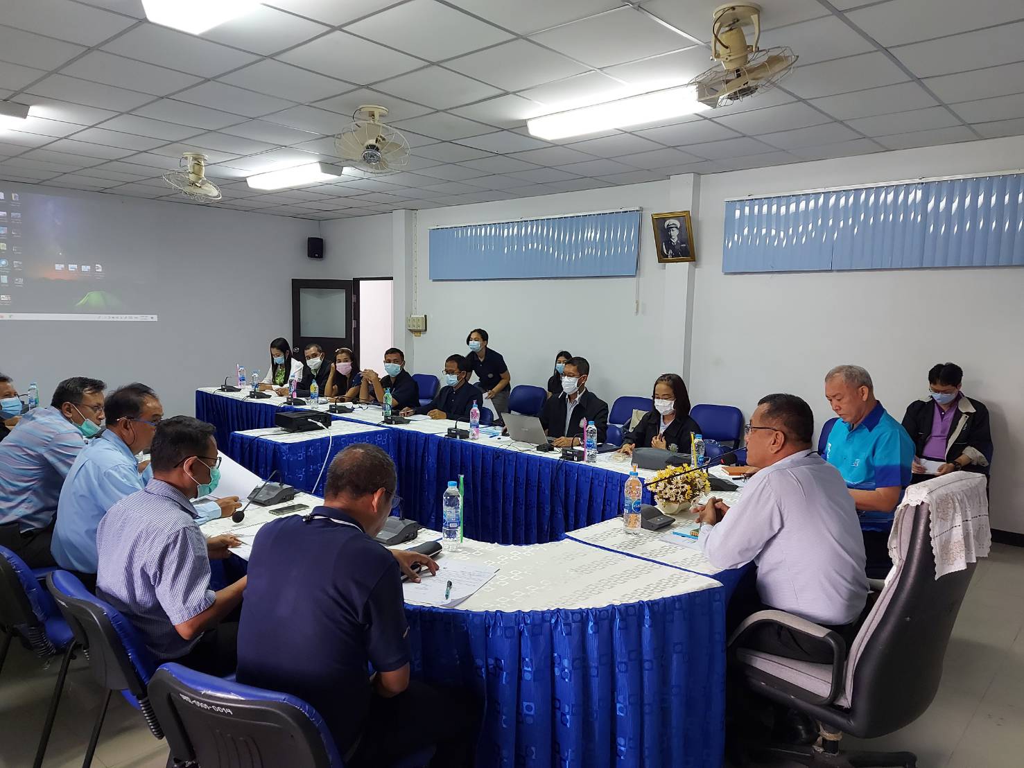การประชุมการติดตามงานของผู้ตรวจราชการ เขต 5 (นายธนาวุฒิ กุลจิตติชนก)..คลิก