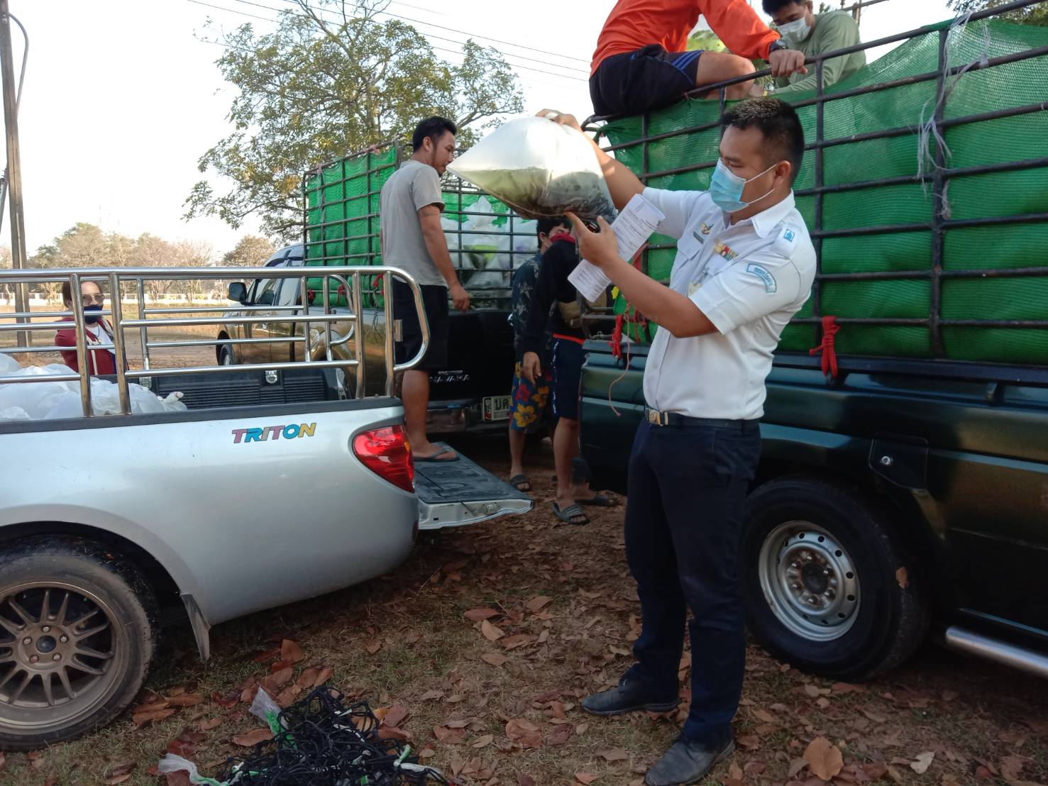 ตรวจสอบลูกพันธุ์สัตว์น้ำ ส่งออกไปยัง สปป.ลาว..คลิก