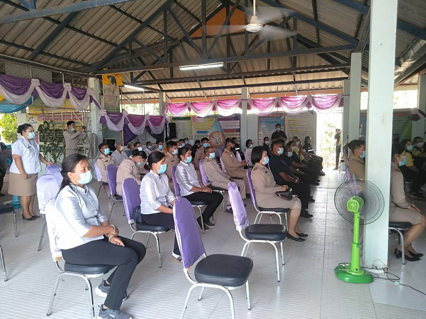 ประมงอำเภอสิรินธร  ร่วมเป็นเกียรติ และ ร่วมต้อนรับคณะกรรมการประเมินผู้ใหญ่บ้านยอดเยี่ยม ประจำปี 2564..คลิก