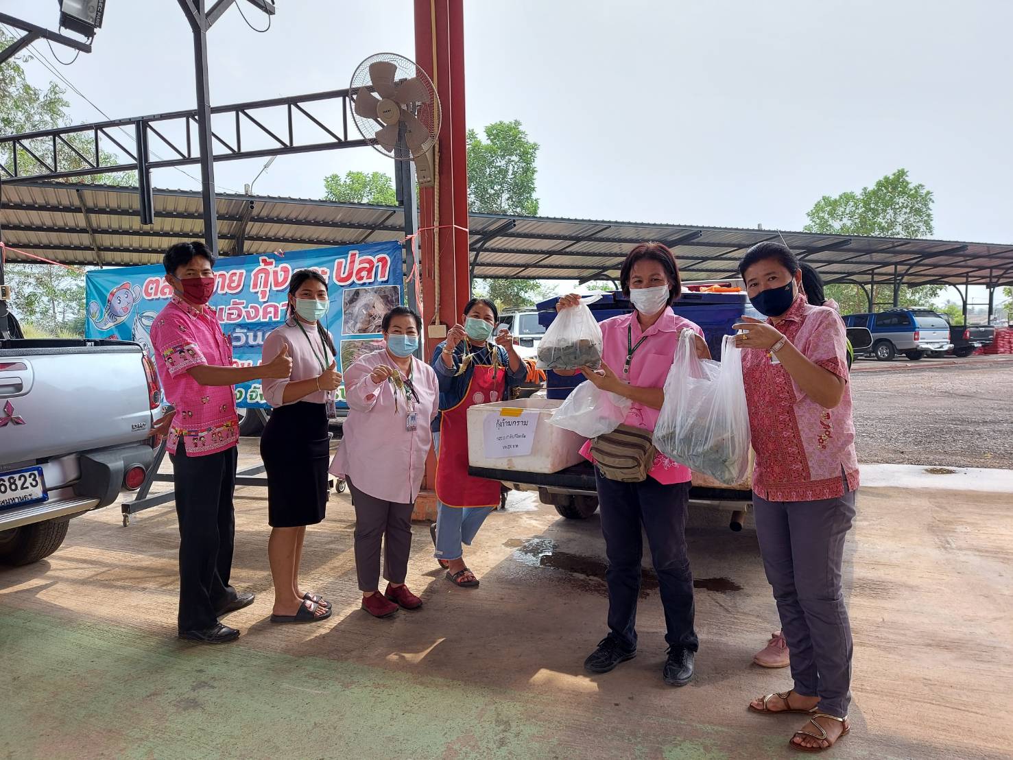 บรรยากาศ มหกรรมกุ้งนครนายก ต้อนรับเทศกาลตรุษจีน วันแรก..คลิก