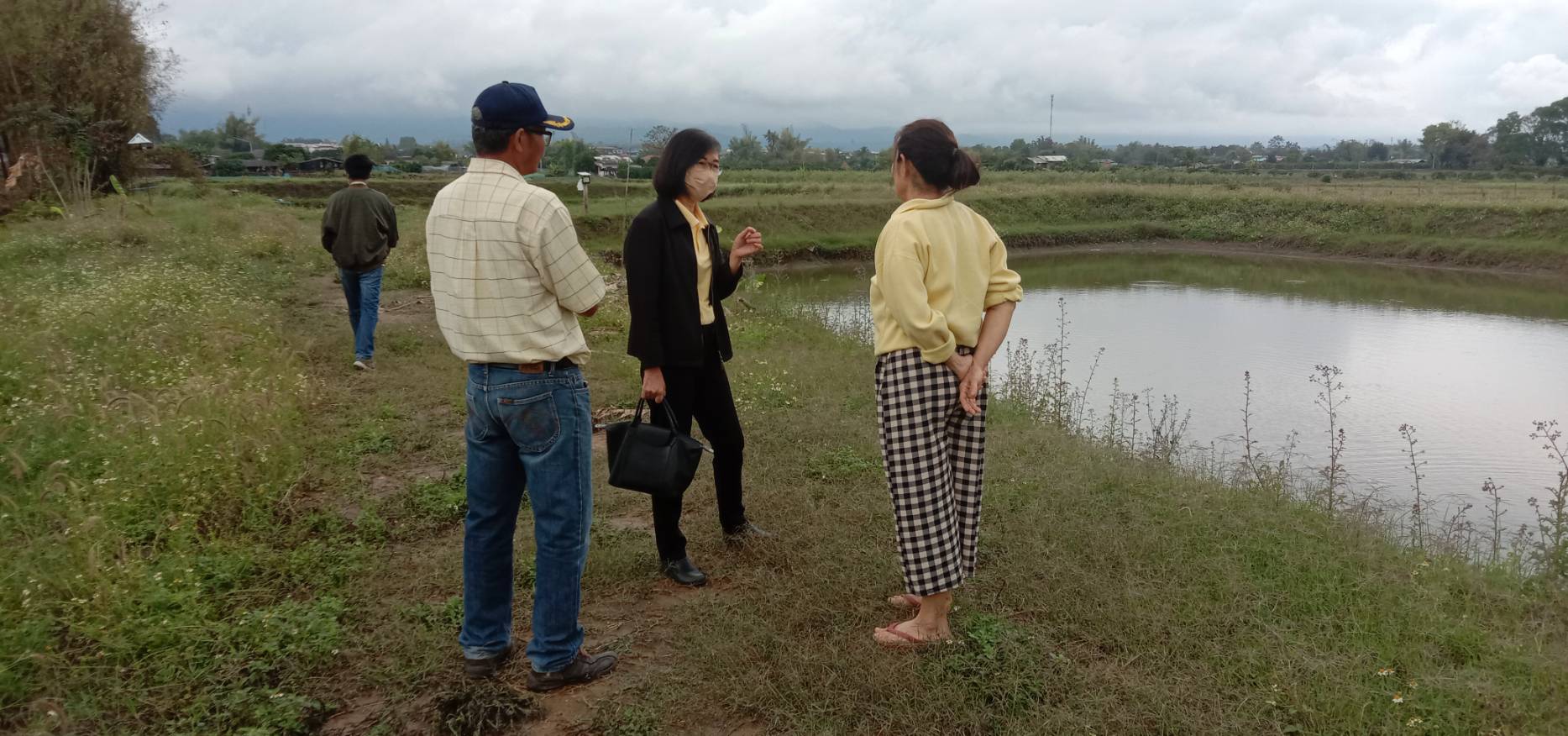 ติดตามผลการดำเนินงาน โครงการ ศพก.ศูนย์เครือข่ายด้านการประมง  และประชาสัมพันธ์สร้างการรับรู้เพื่อป้องกันและลดผลกระทบจากภัยแล้ง..คลิก